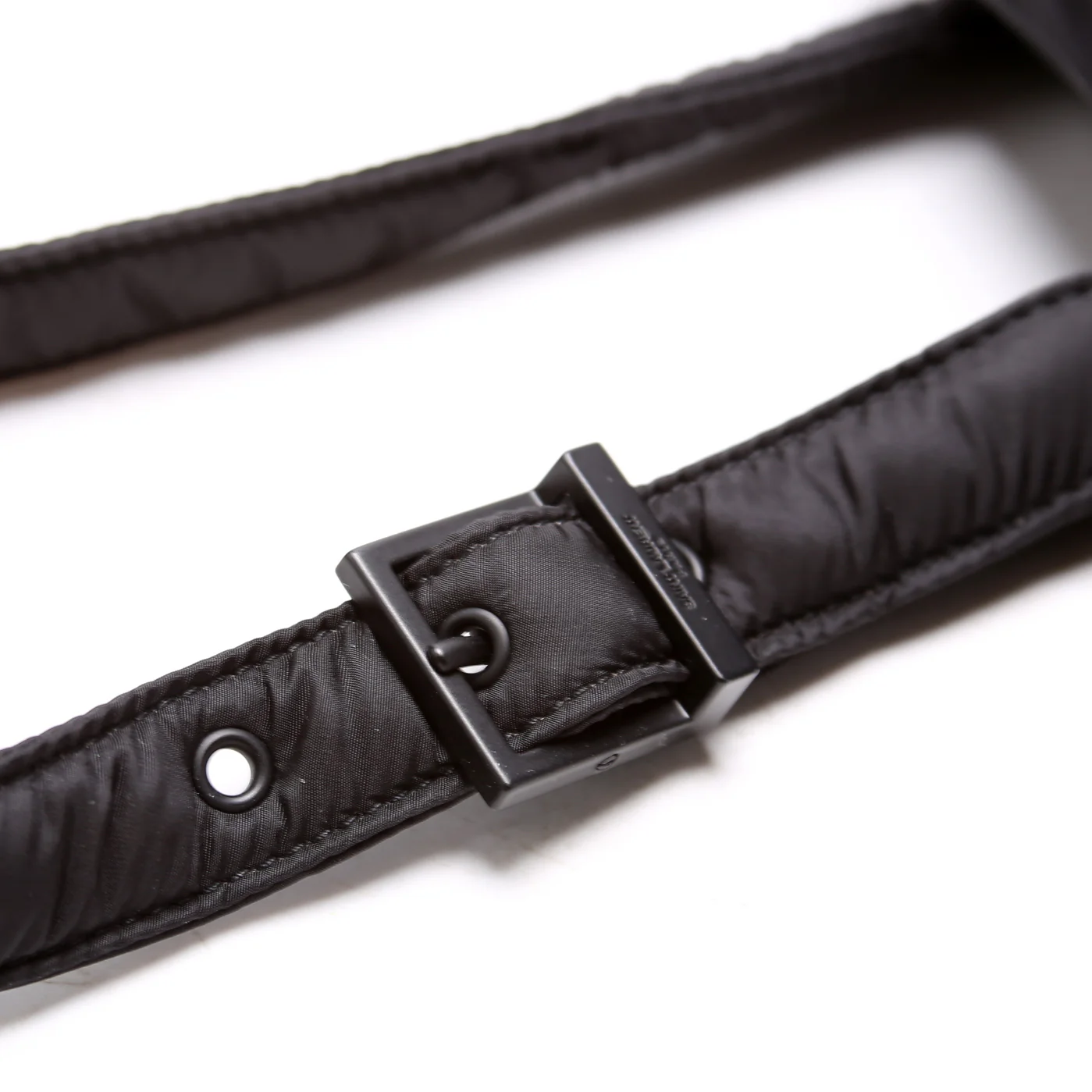 Le 5 A7 Econyl Hobo Black - Image 6