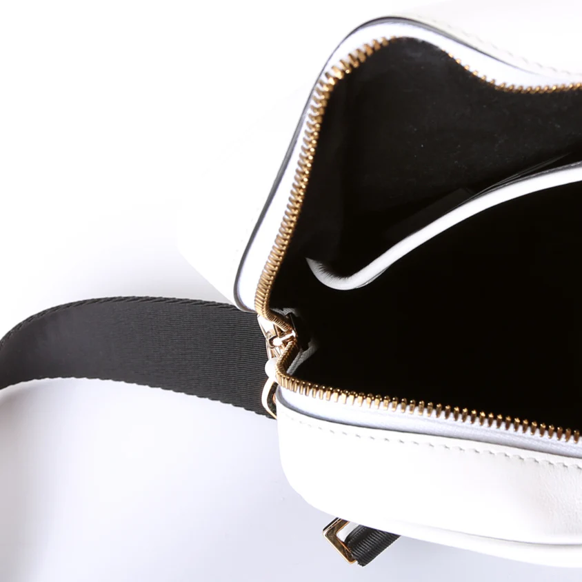 Le Medusa Small Messenger White - Image 10