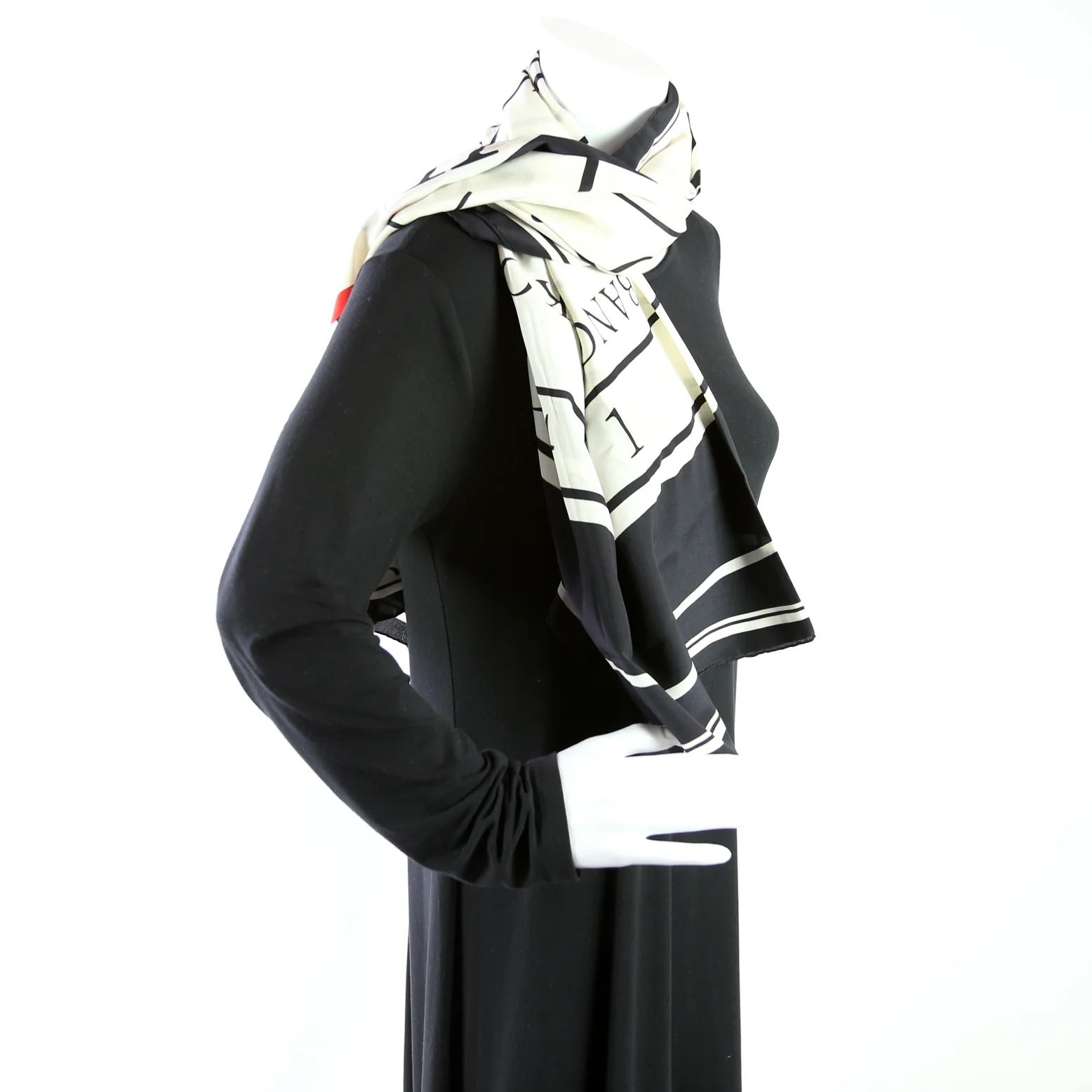 Le Temps Du Voyage Silk Scarf 140CM - Image 5