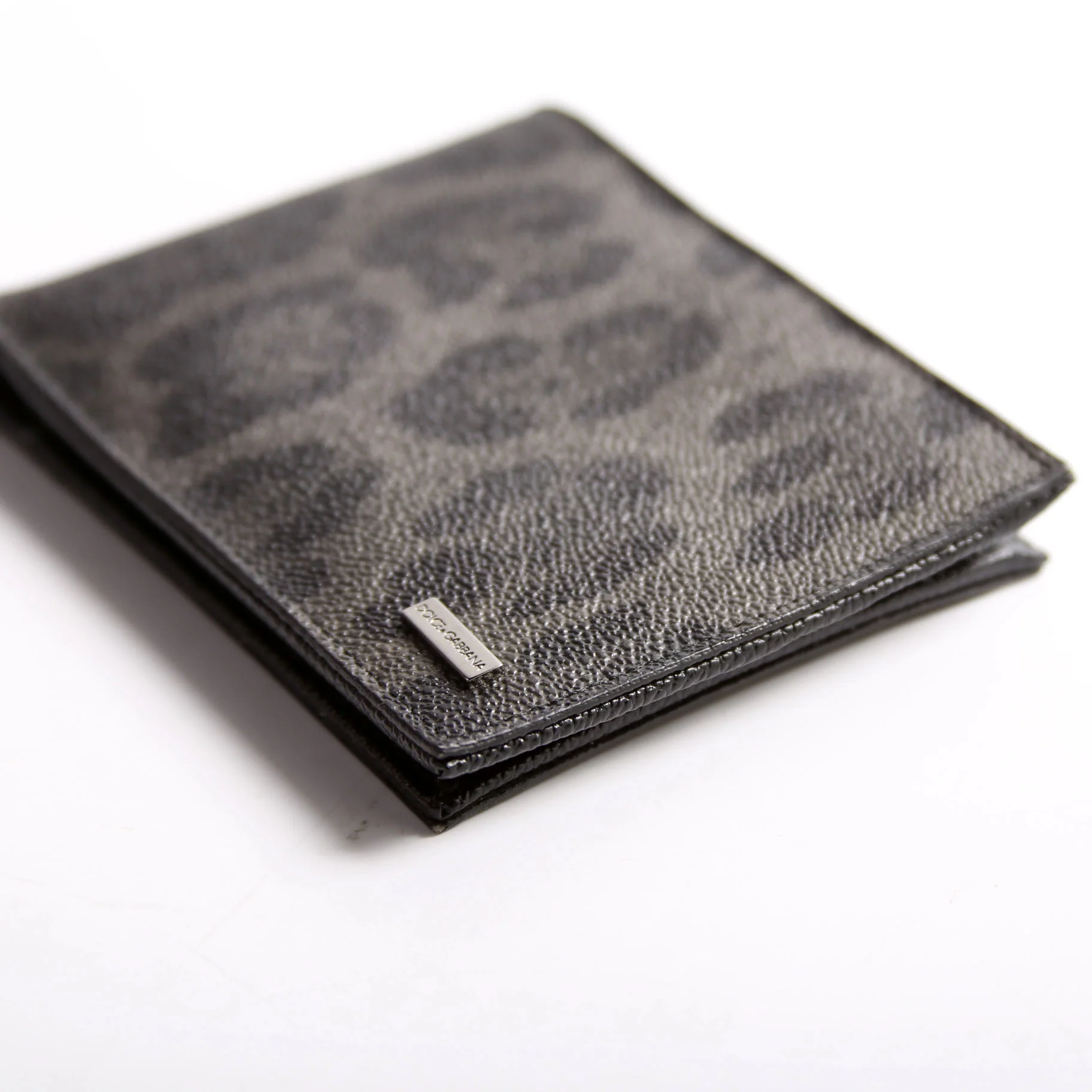 Leopard Print Leather Bifold Wallet - Image 5