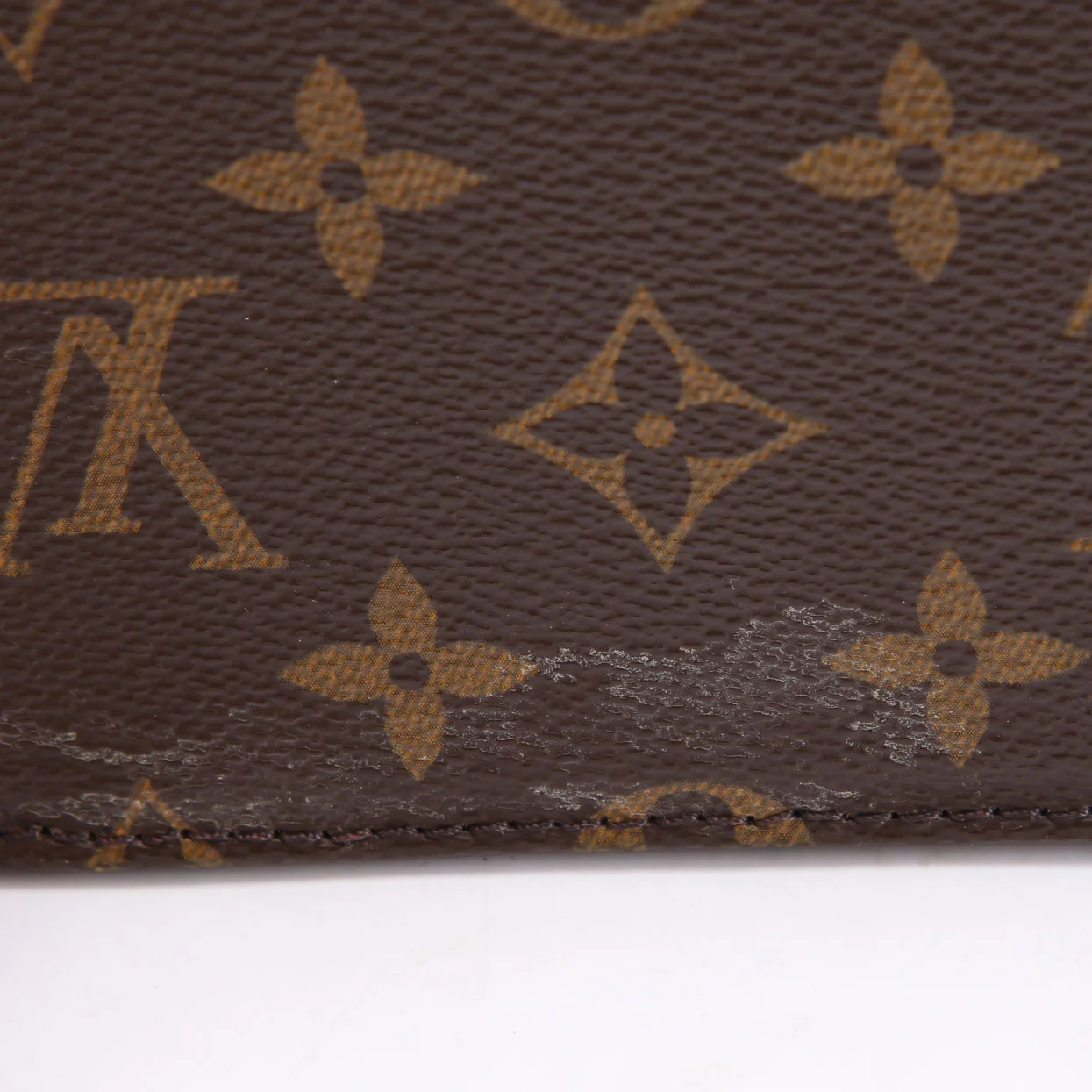 Lily Wallet On Chain Monogram - Image 6