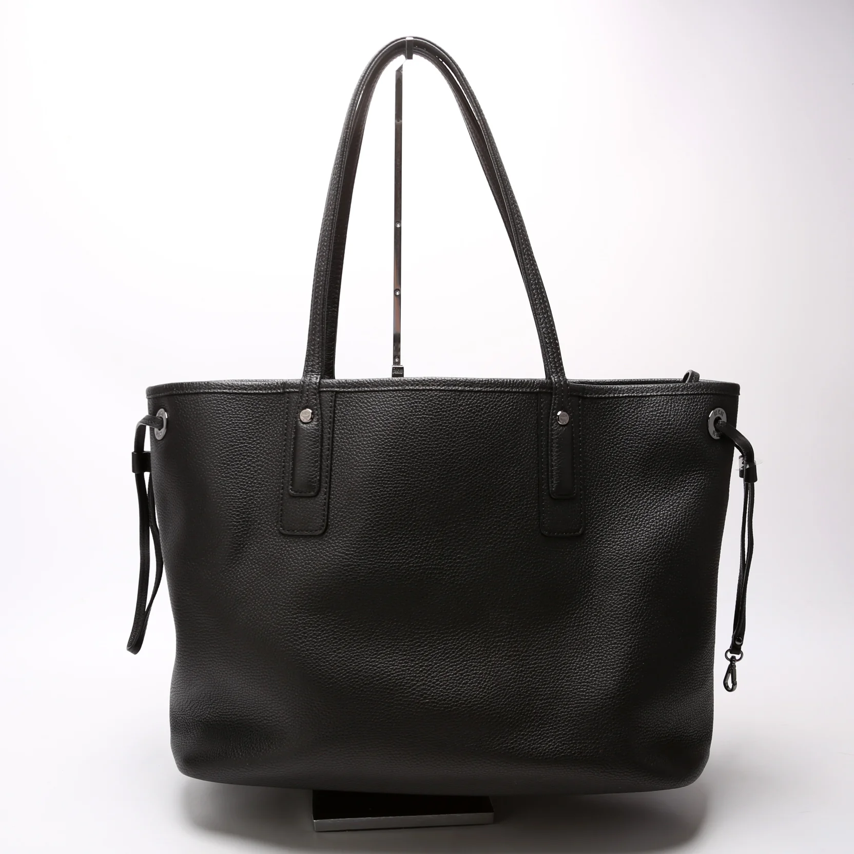 Liz Leather Tote Reversible With Pouch Medium - Image 4