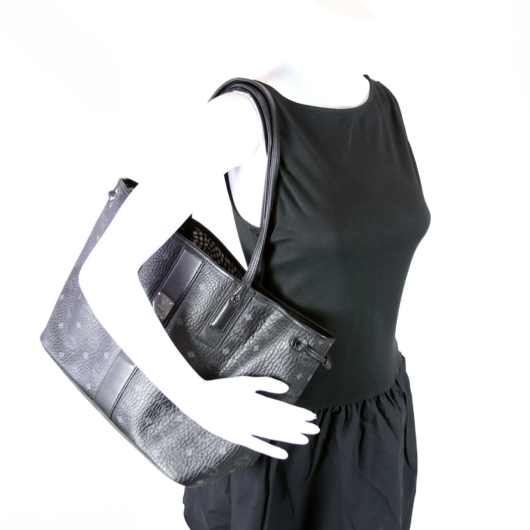 Liz Tote Reverse With Pouch Medium Black - Image 10