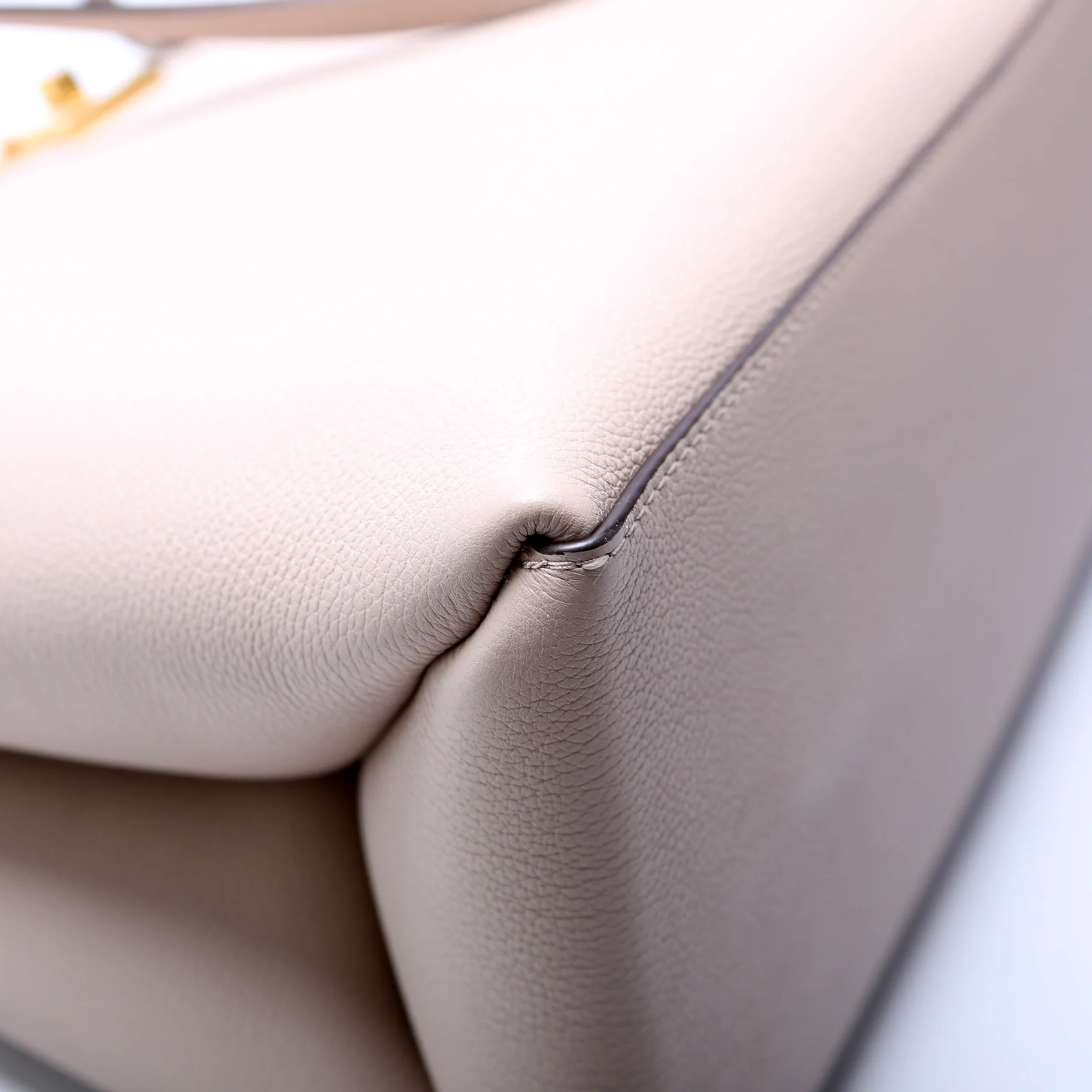 Lockme Shopper Calfskin Beige - Image 5