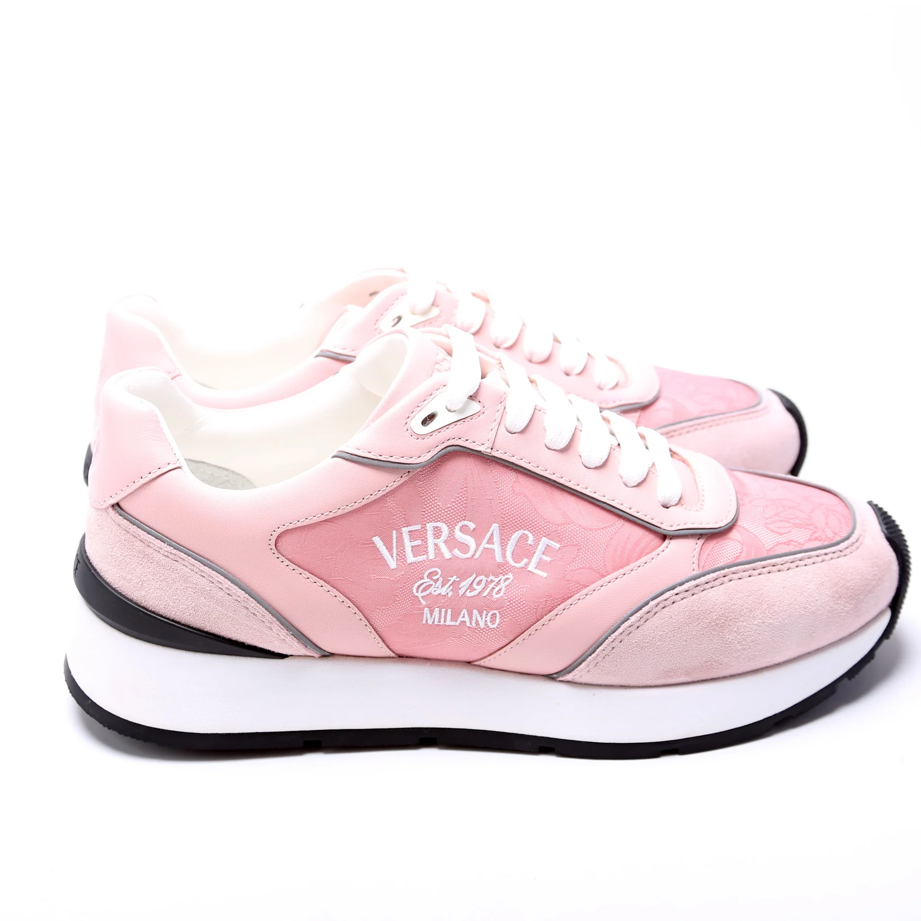 Logo Sneakers Size 39.5 - Image 3