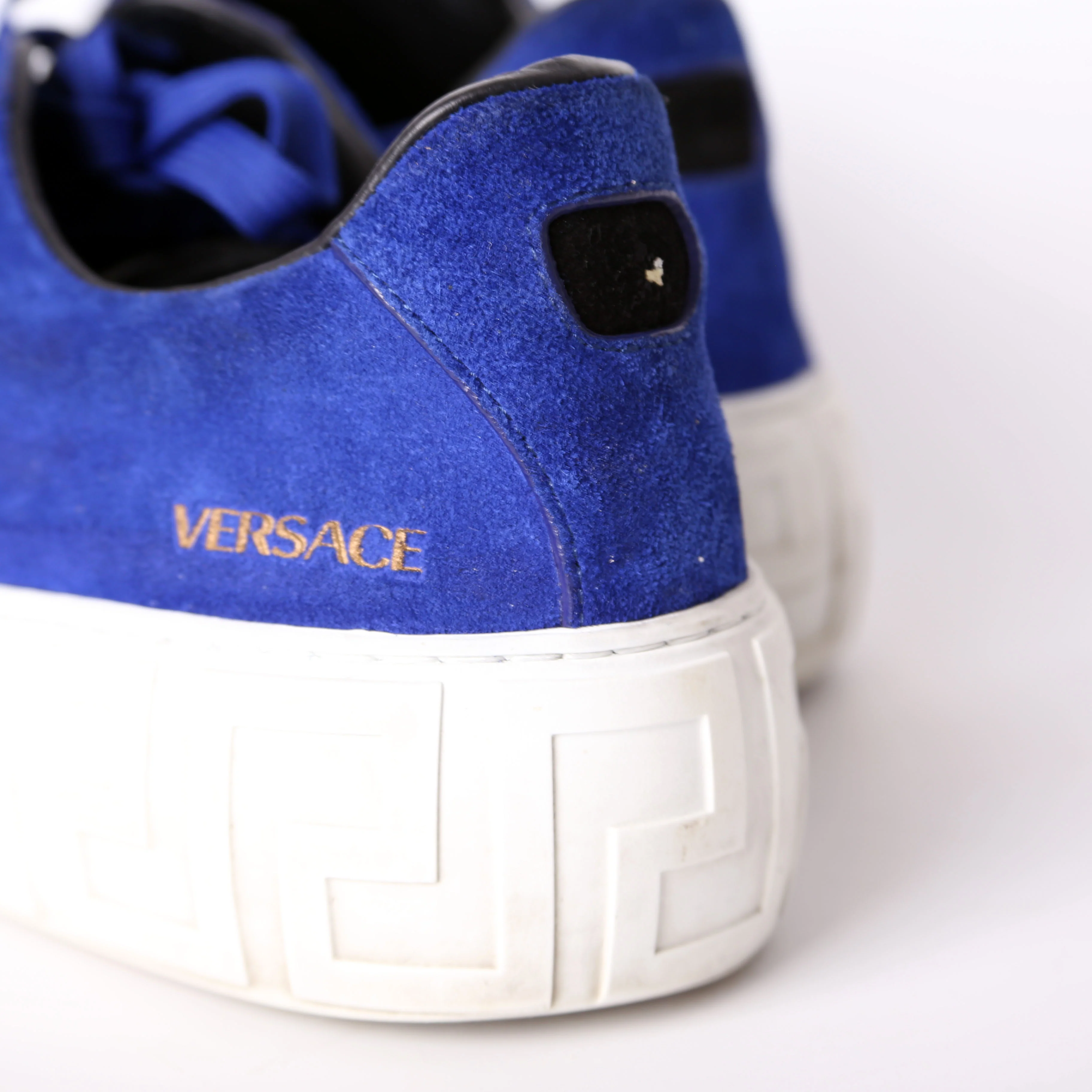 Logo Sneakers Size 42.5 - Image 9