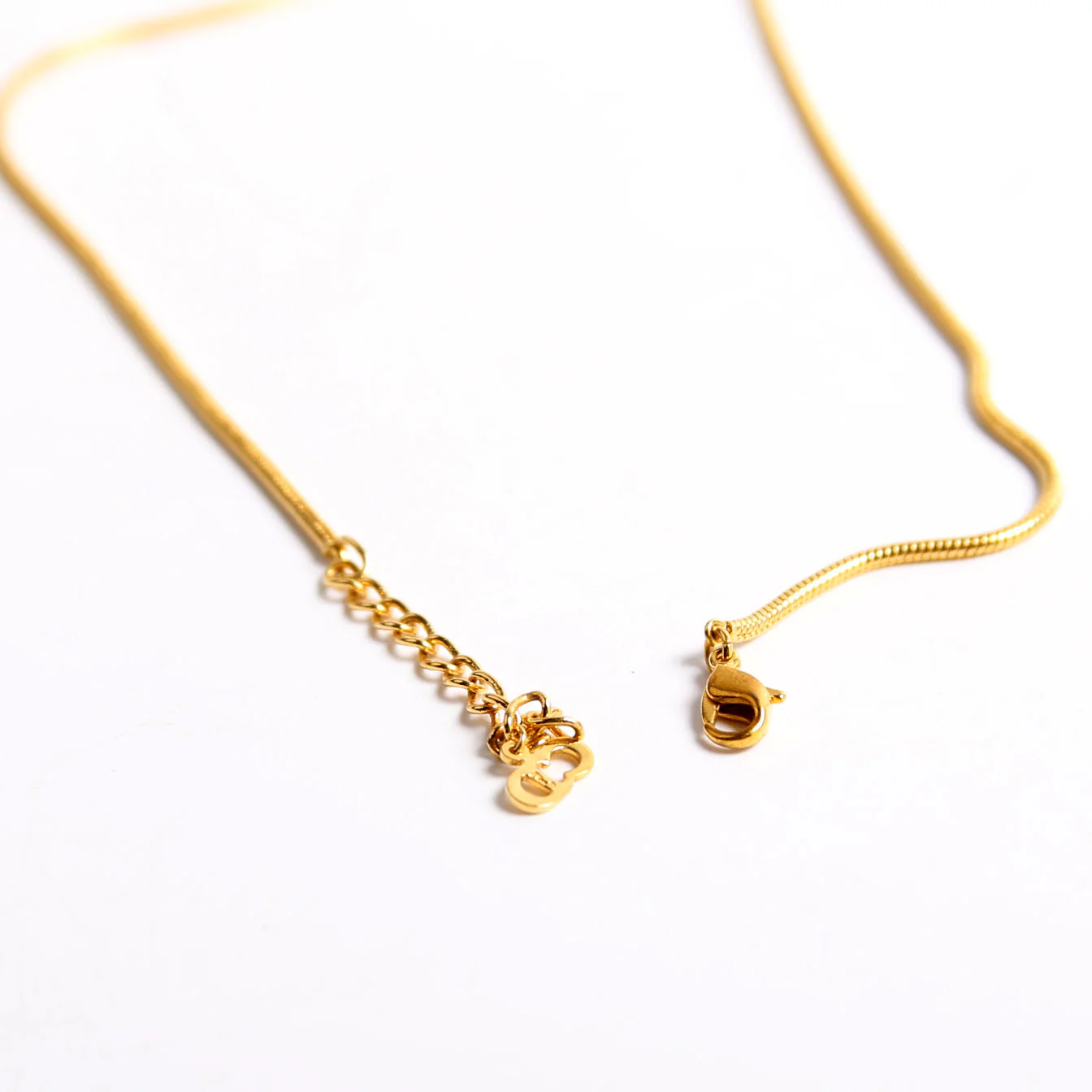 Logo Spellout Vintage Necklace Gold - Image 5