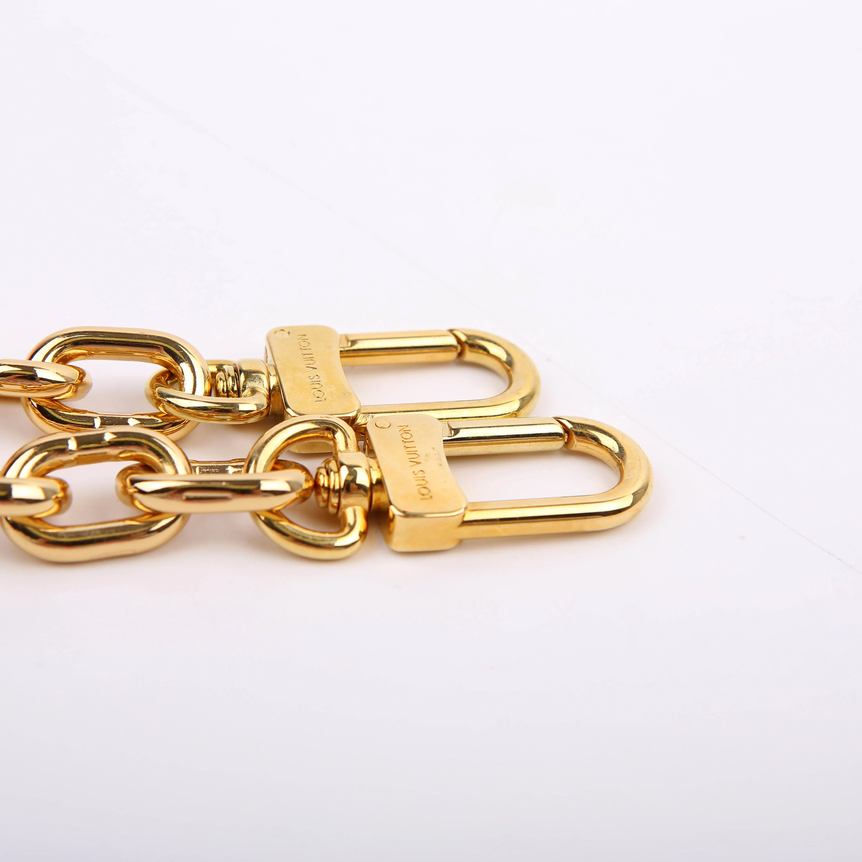 Loop Hobo Metal Chain Strap Gold - Image 2