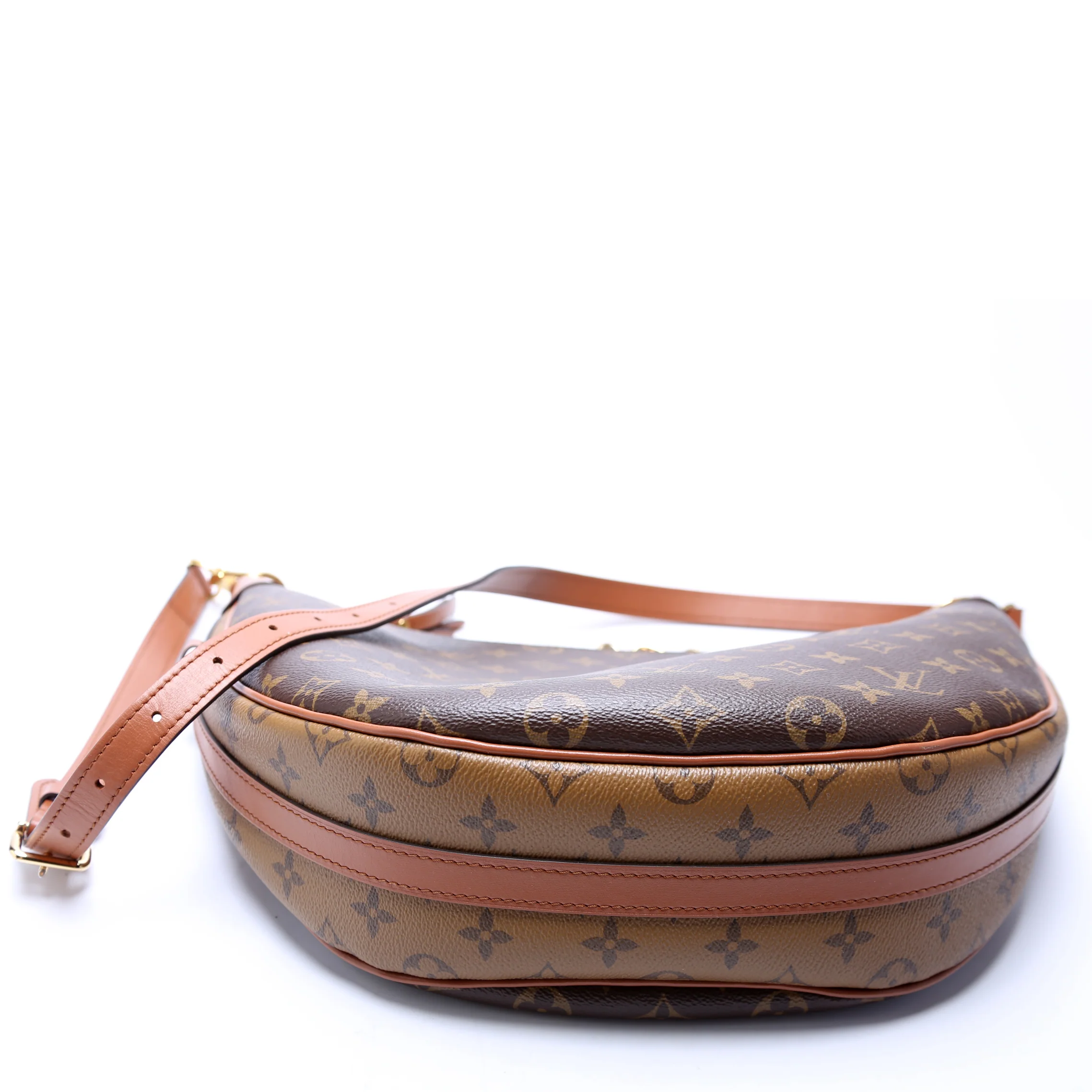 Loop Hobo Reverse Monogram - Image 4