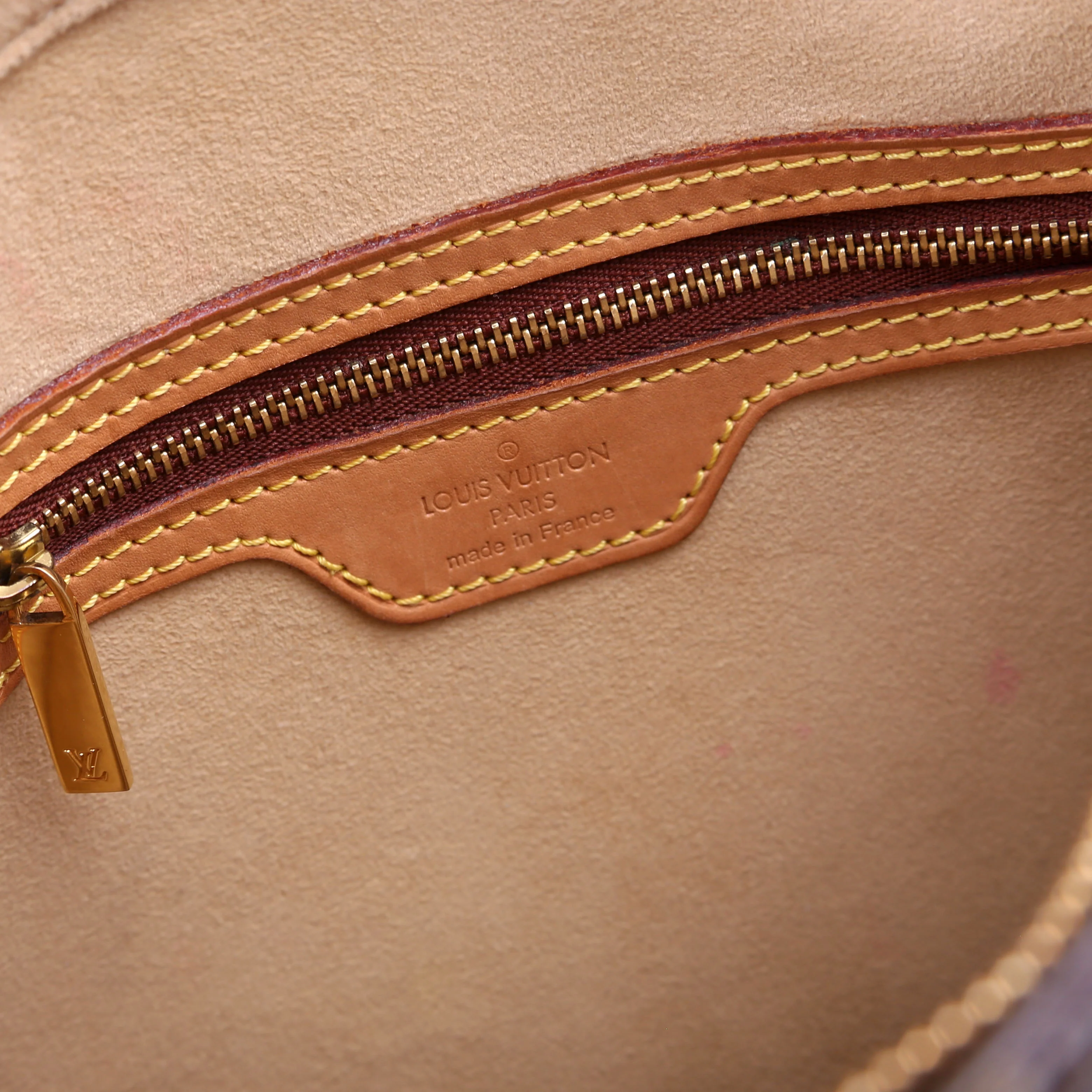Looping GM Monogram - Image 10