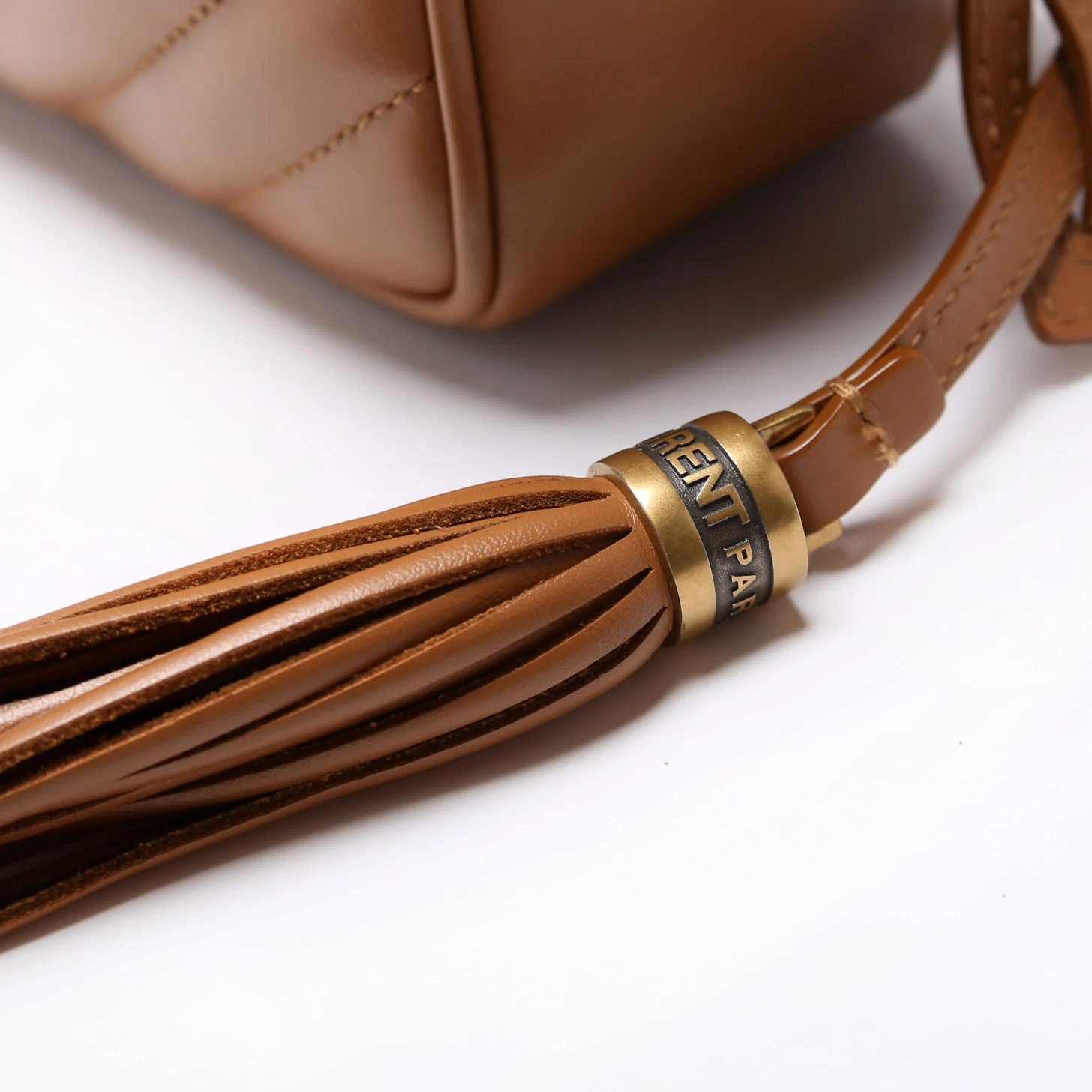 Lou Camera Bag Chevron Nude/Gold - Image 6