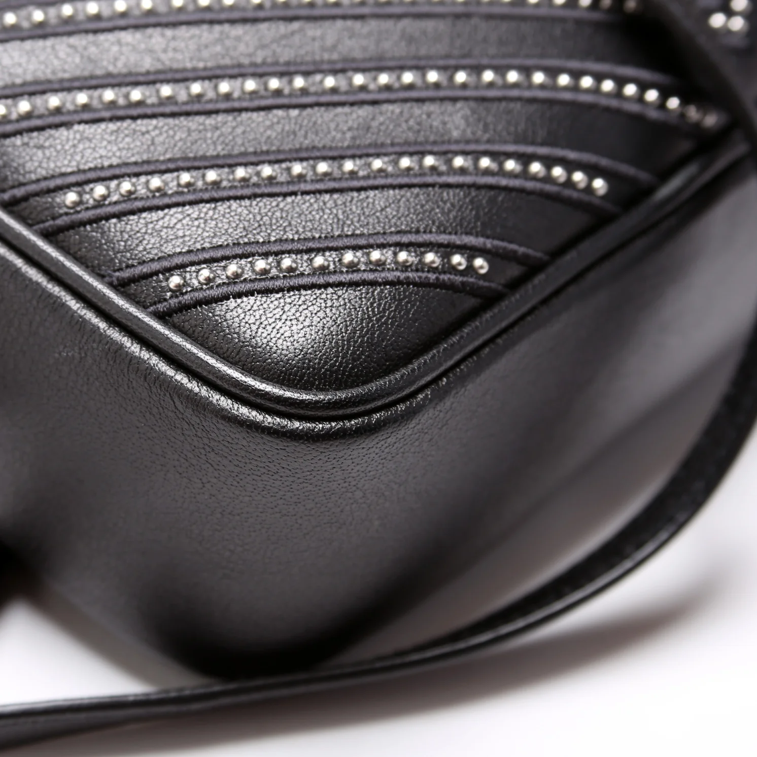 Lou Camera Bag Studded Calfskin 612544 Black - Image 5
