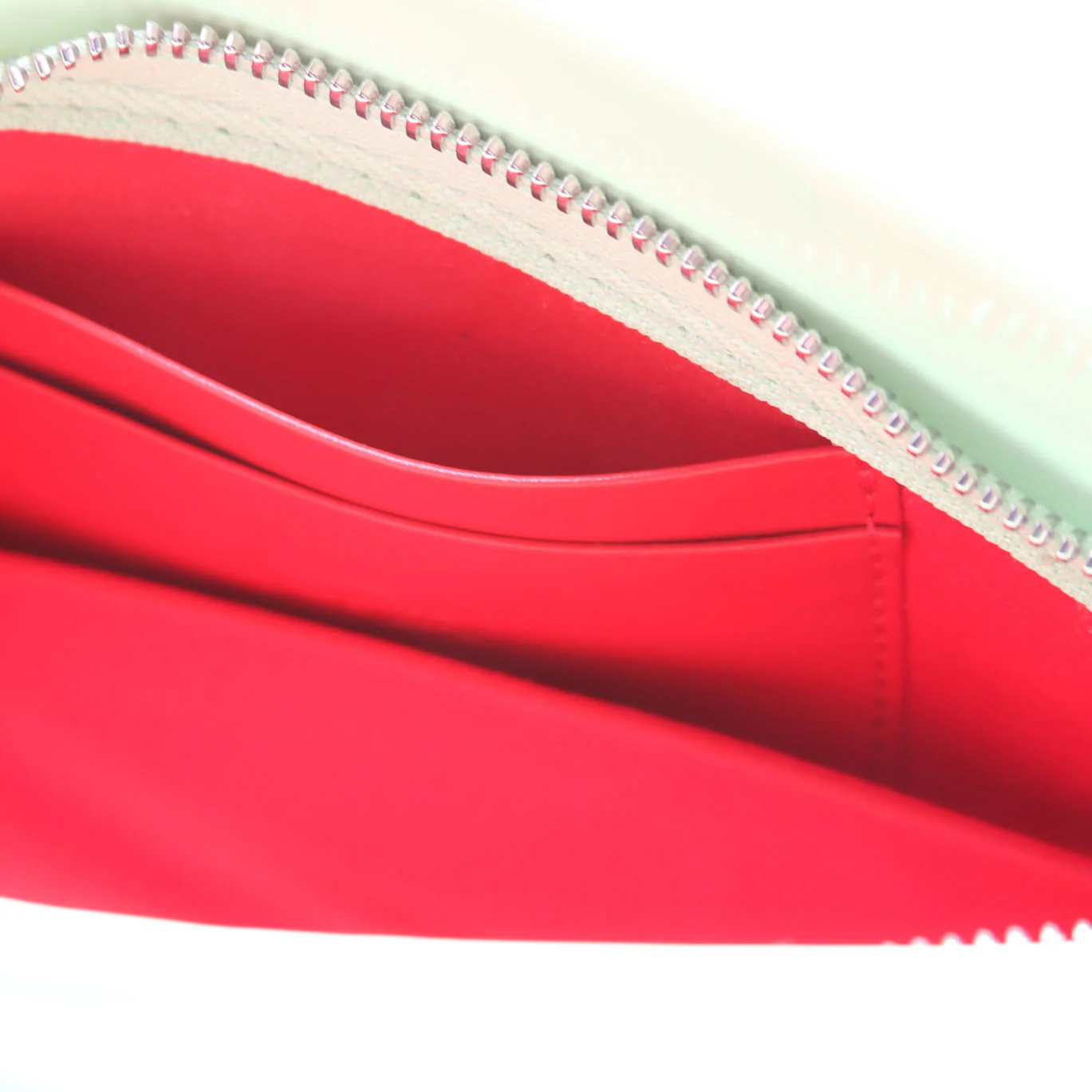 Loubitwist Patent Zip Chain Clutch Green - Image 7