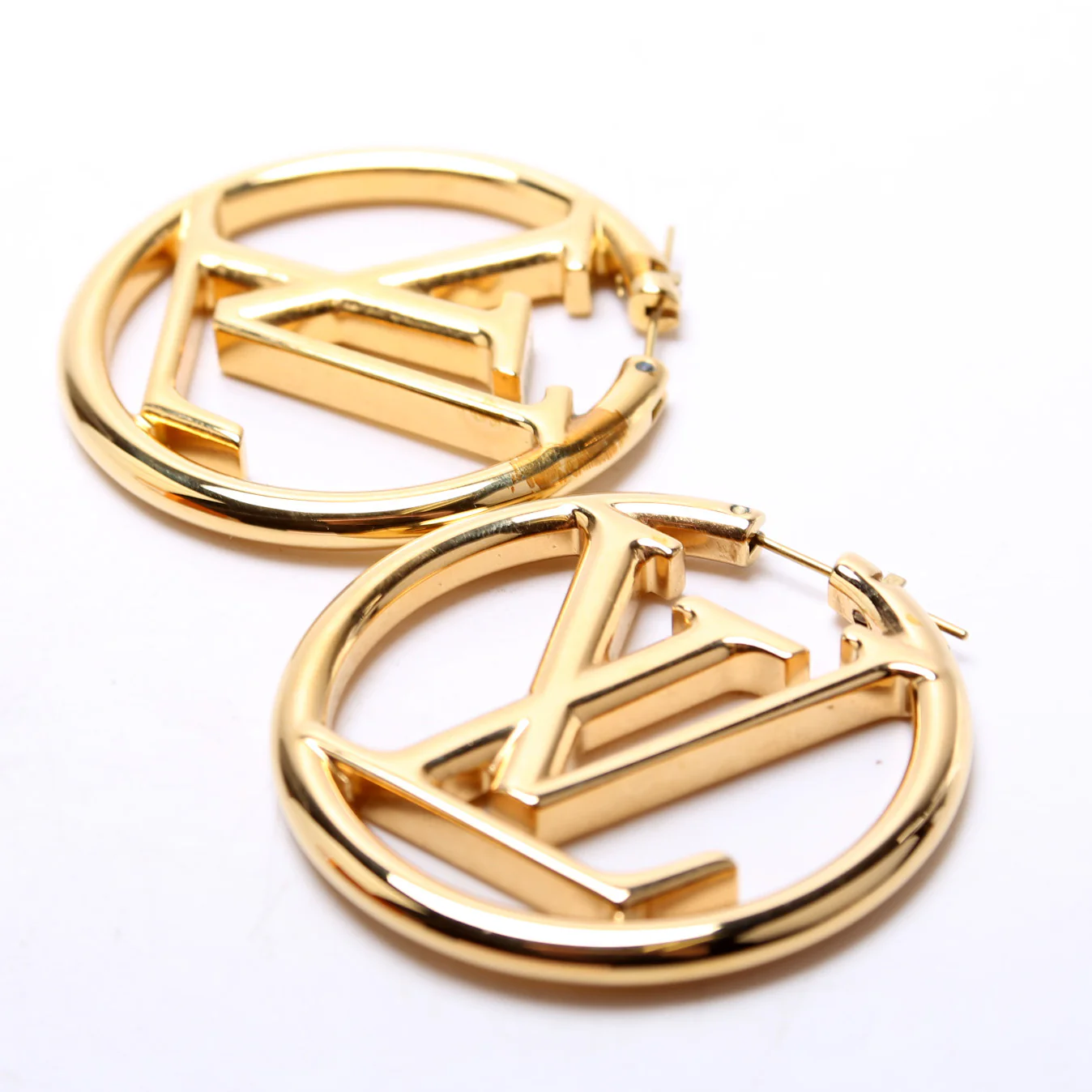 Louise Hoop GM Earrings Gold - Image 4