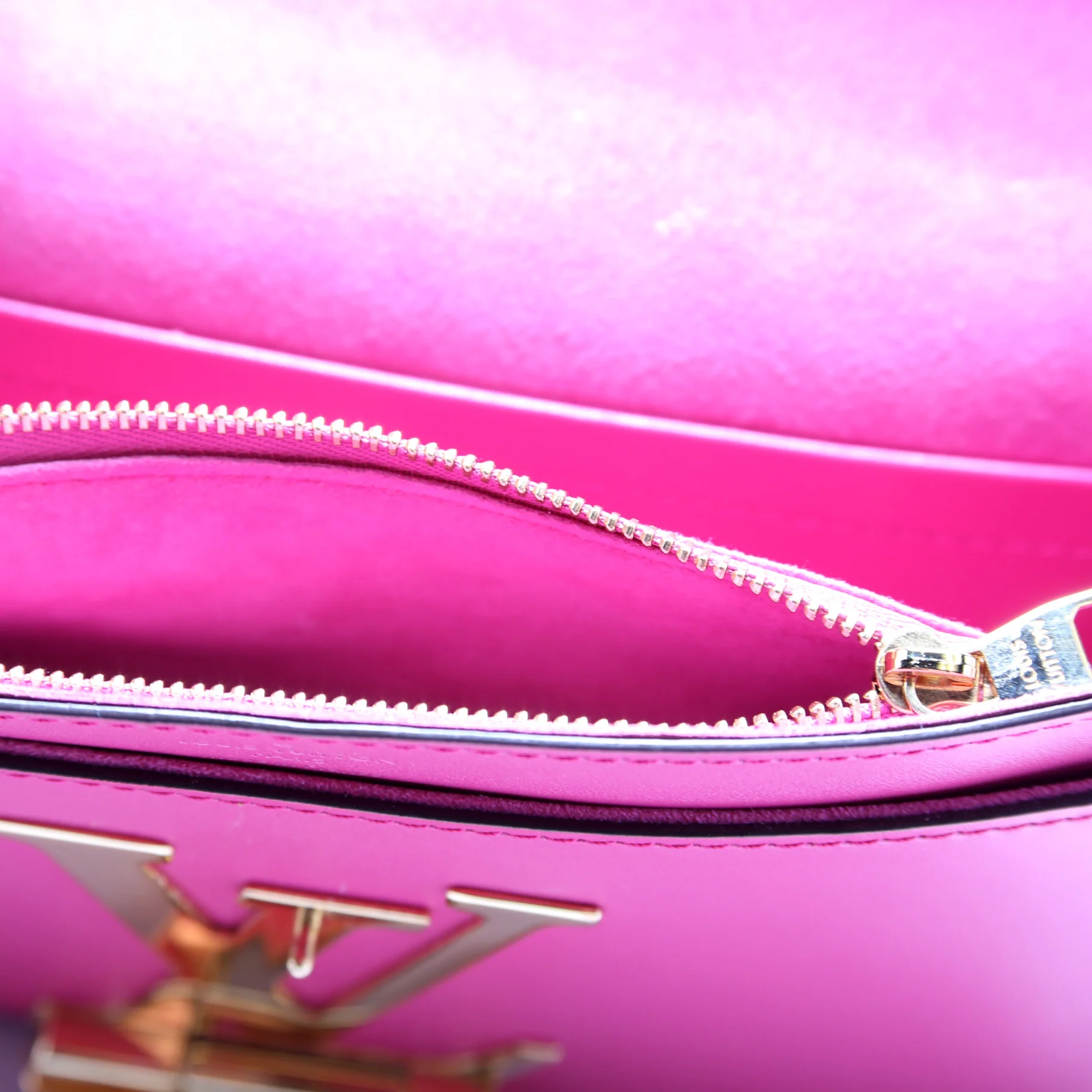 LOUISE PM CHAIN BAG CLF (A-) - Image 10