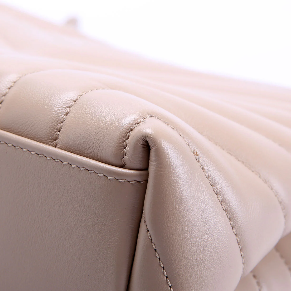 LouLou Medium Quilted 574946 Tan - Image 8