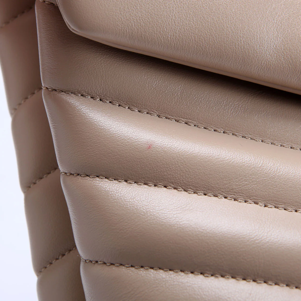 LouLou Medium Quilted 574946 Tan - Image 9