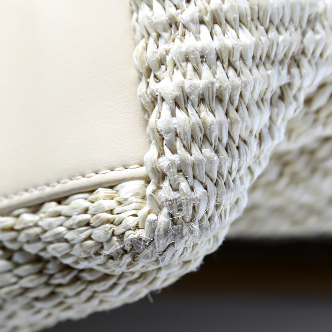 Loulou Satchel Medium Raffia - Image 12