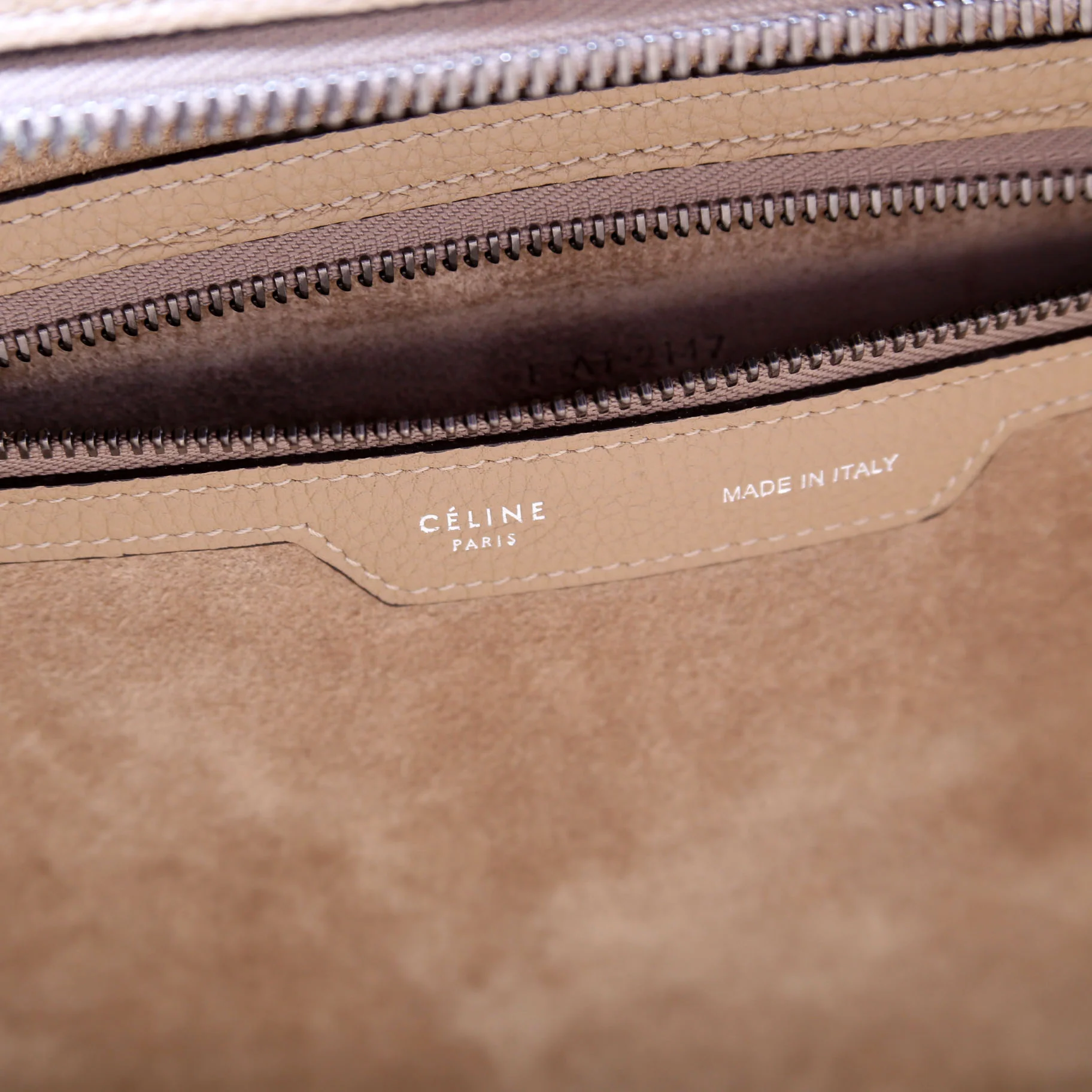 Luggage Mini Taupe - Image 10