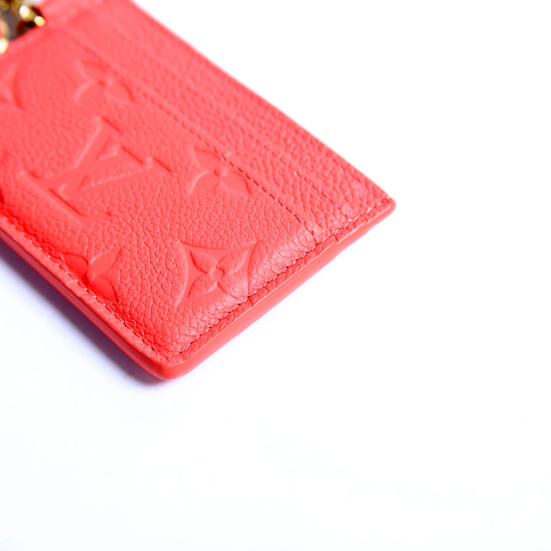 LV Charms Holder Empreinte Coral - Image 5