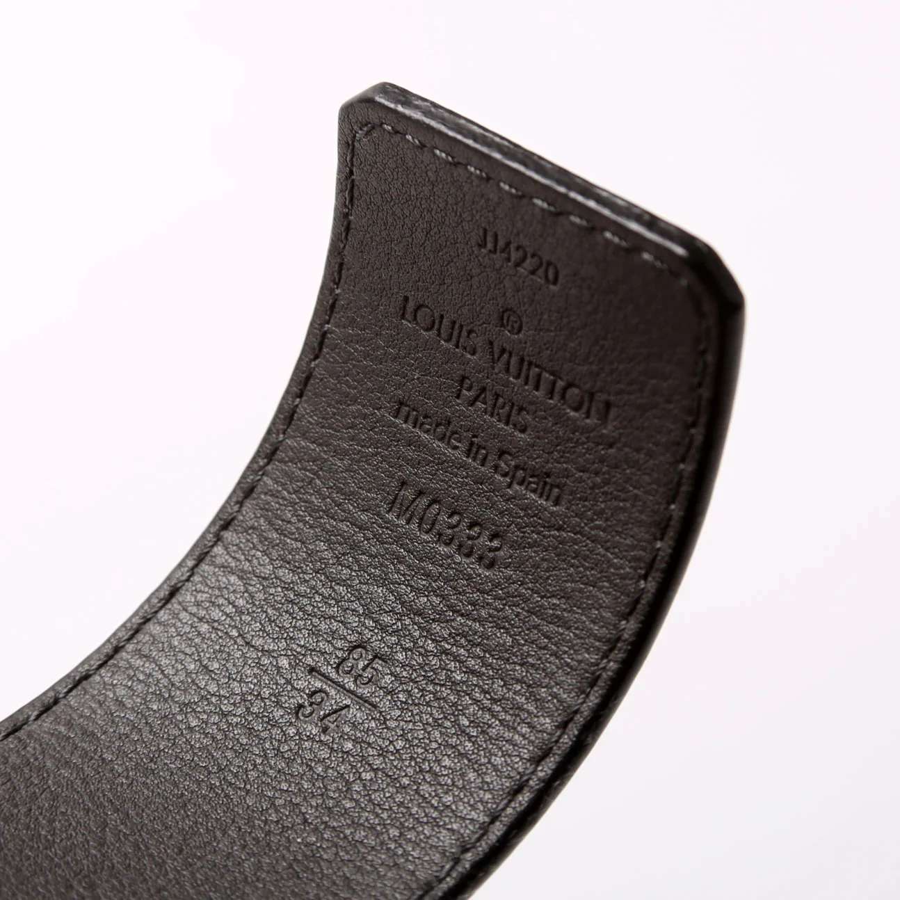 LV Damier Buckle Reversible Leather Belt Size 85/34 - Image 6