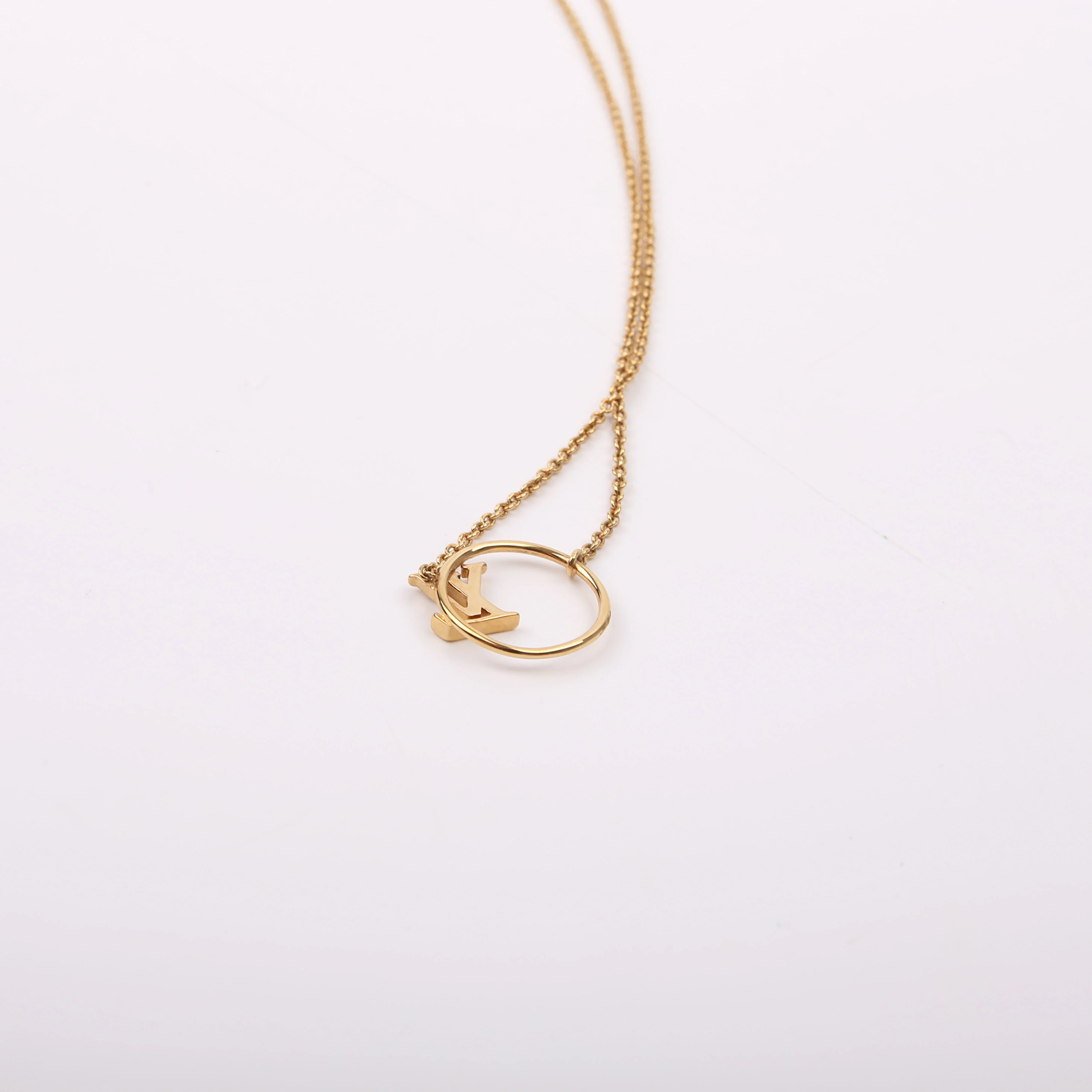 LV Eclipse Necklace Gold - Image 3