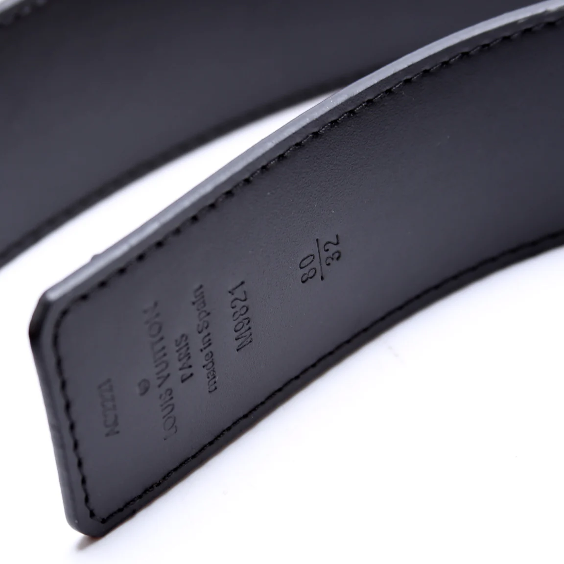 LV Initiales Reversible Belt 40MM Leather/Monogram Size 80/32 - Image 4