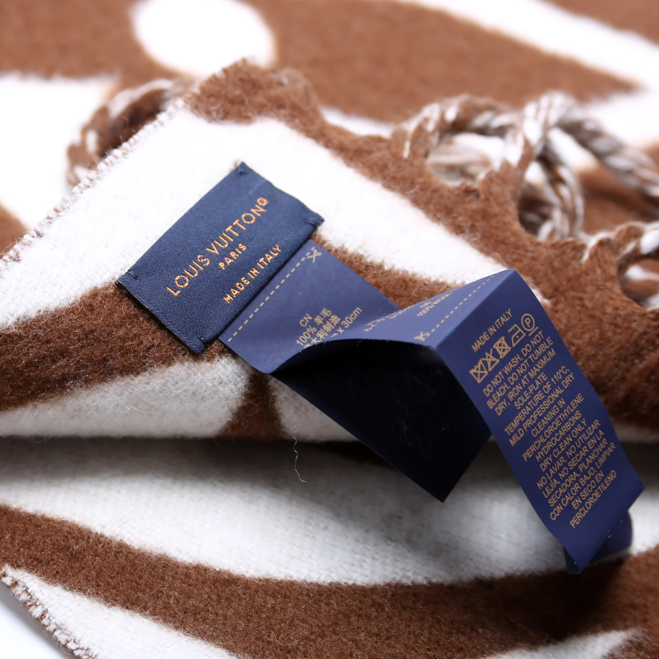 LV Medallion Wool Scarf Brown - Image 4