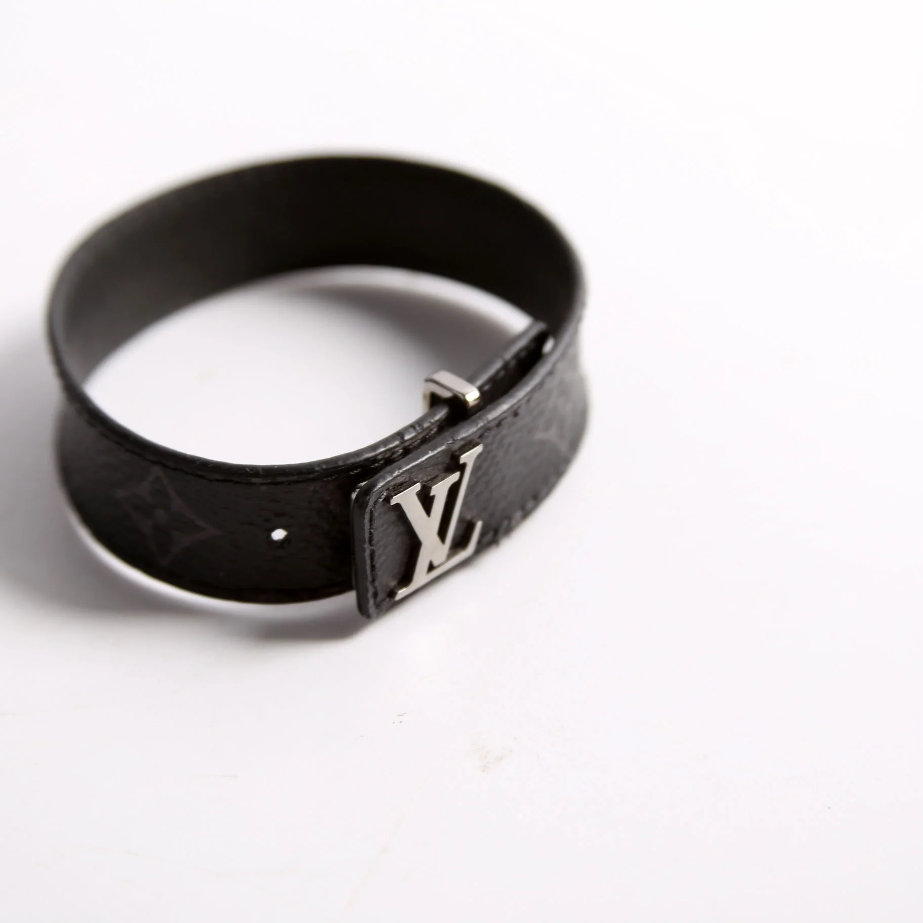 LV Slim Eclipse Size 21 - Image 3