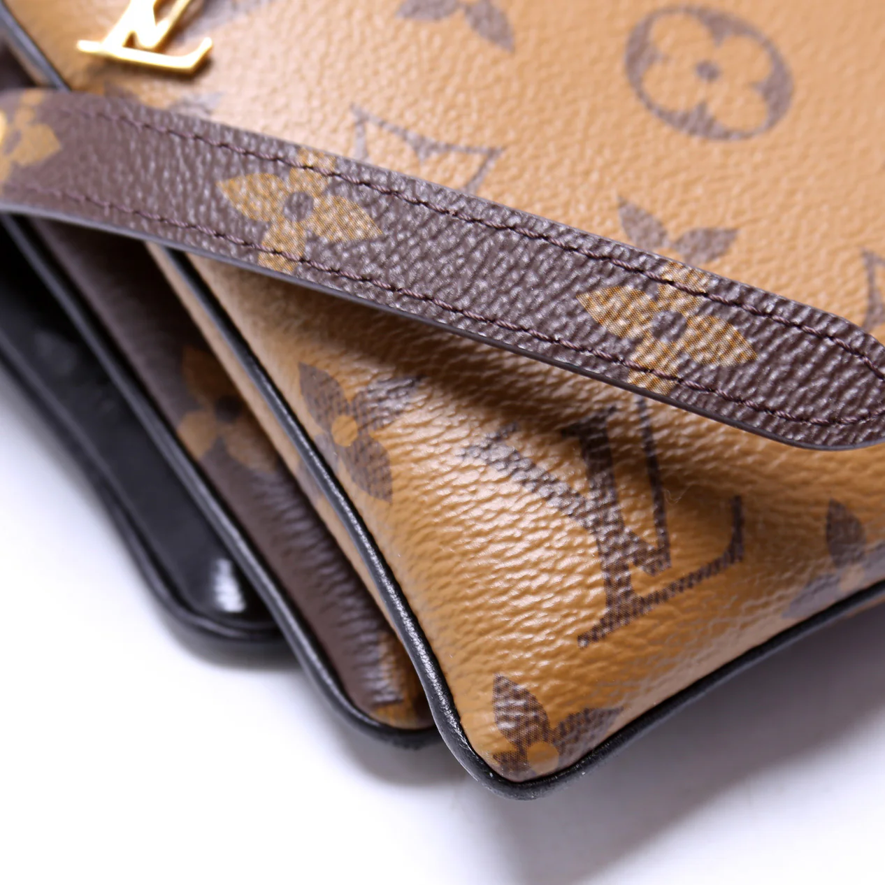 LV3 Pouch Monogram / Leather / Reverse Monogram - Image 5
