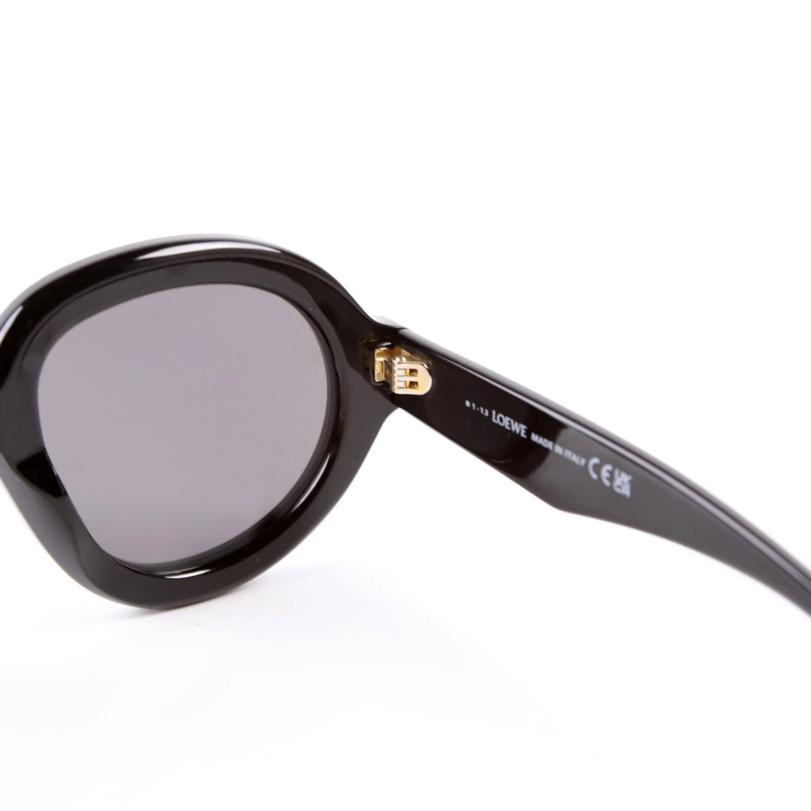 LW401051 Curvy Acetate Sunglasses Black - Image 7