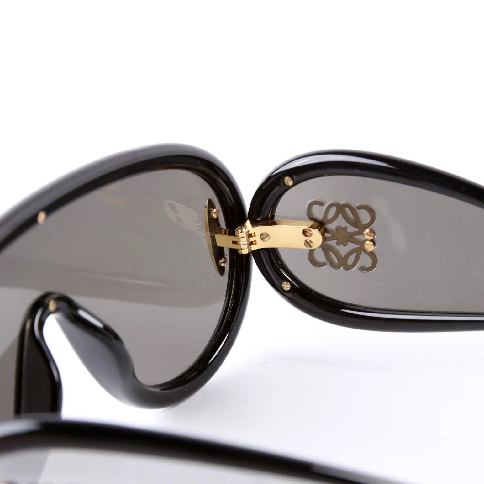 LW40108I Wave Mask Sunglasses Black - Image 7