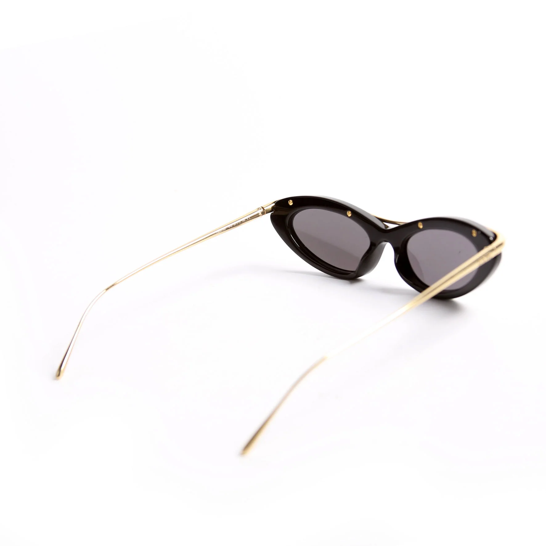 LW401661 Whirl Cat Eye Sunglasses Black - Image 4