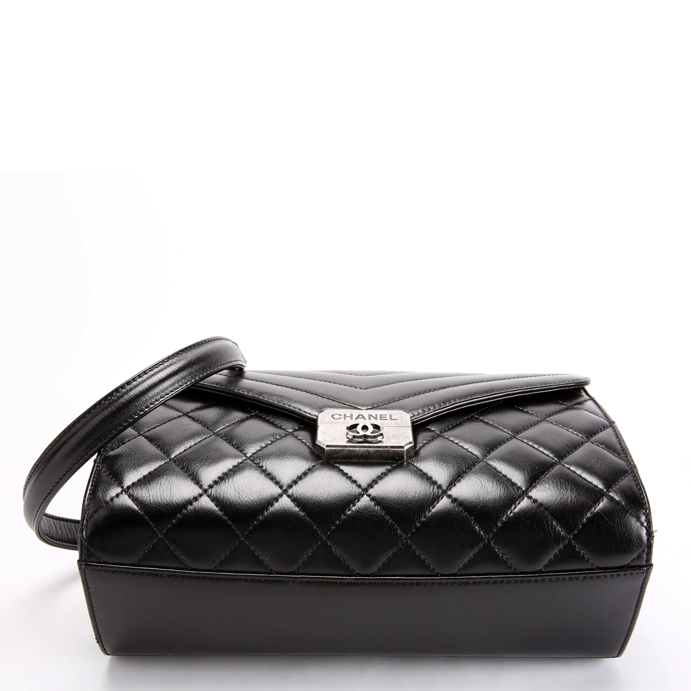 Mad About Quilting Flap Medium Calfskin 23M Black - Image 4