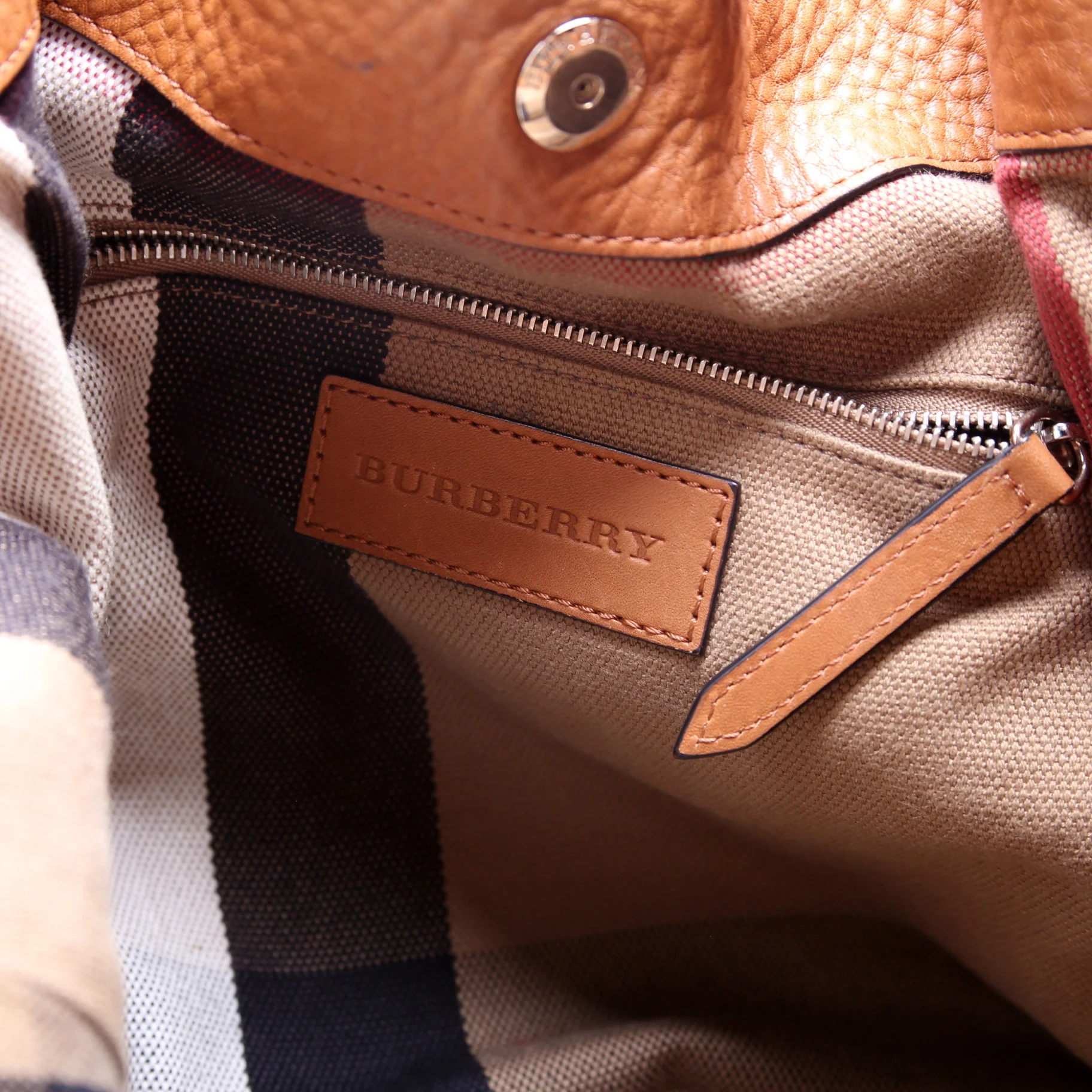 Maidstone Leather Medium Hobo - Image 11