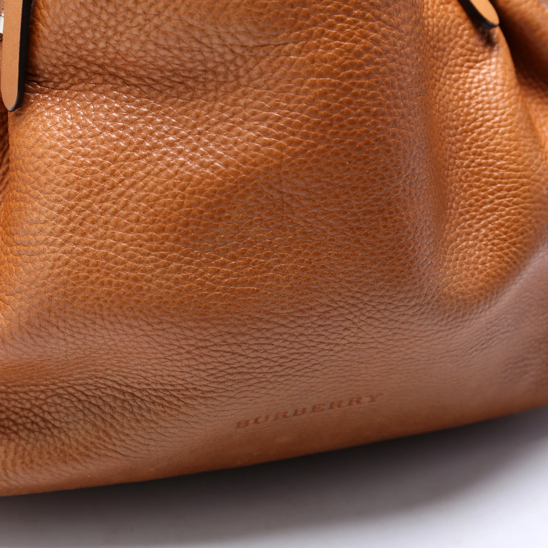 Maidstone Leather Medium Hobo - Image 6