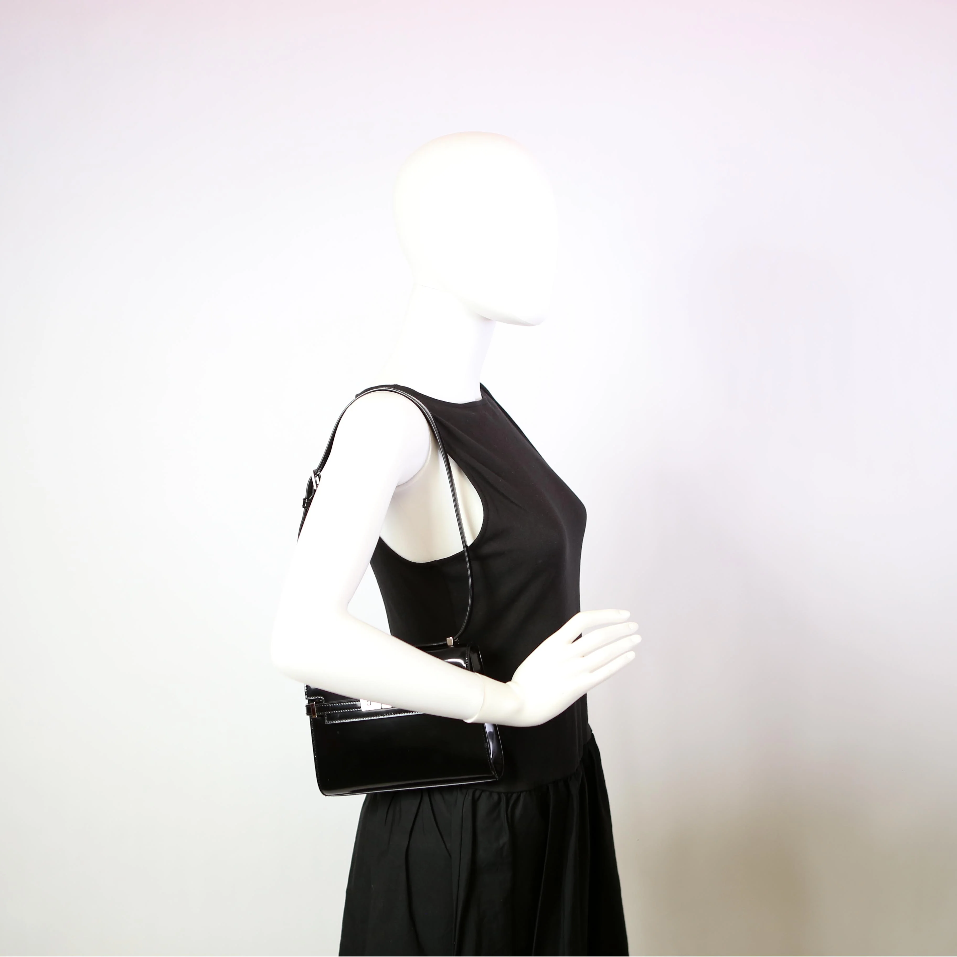 Manhattan Mini Black - Image 12
