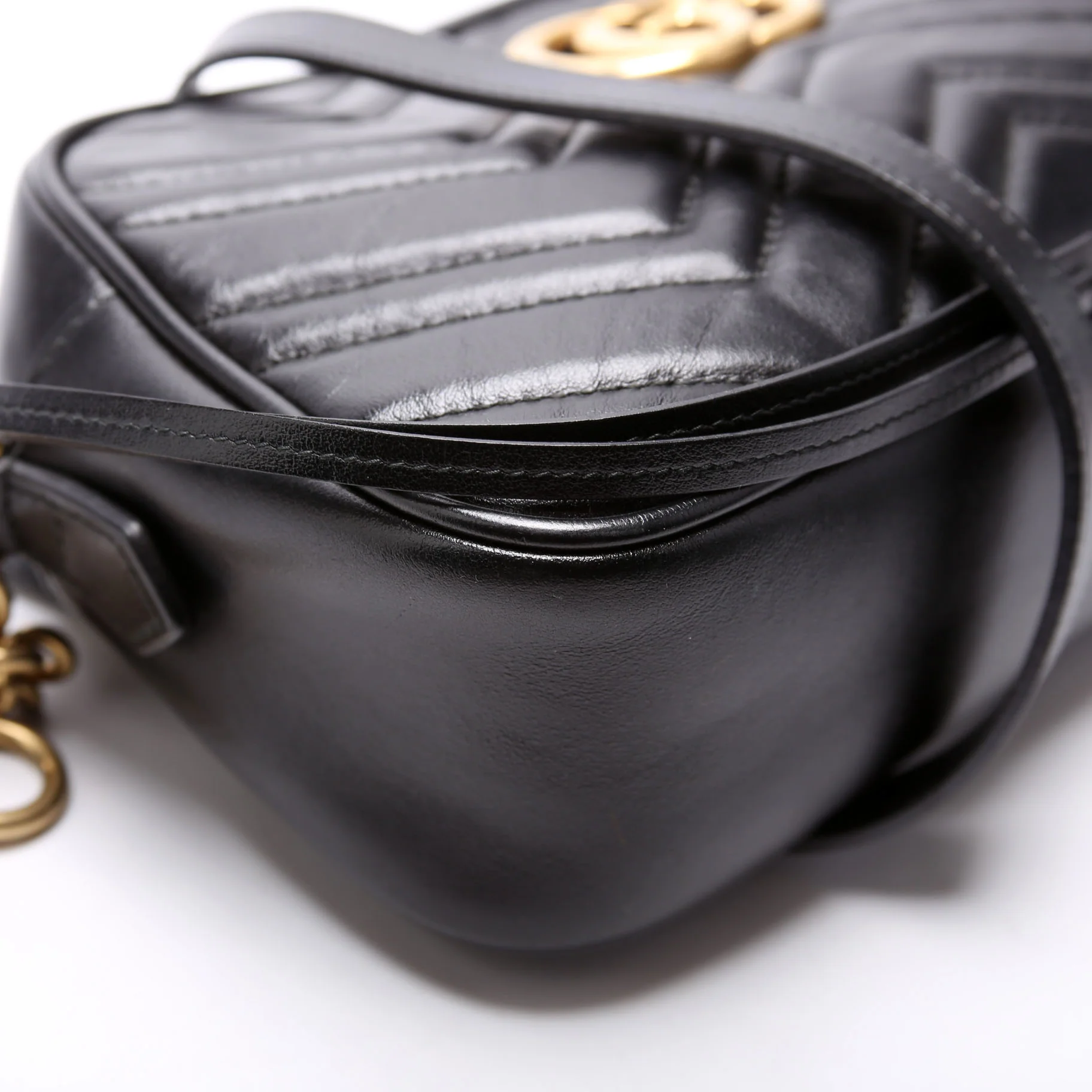 Marmont Small Leather Camera Black - Image 5