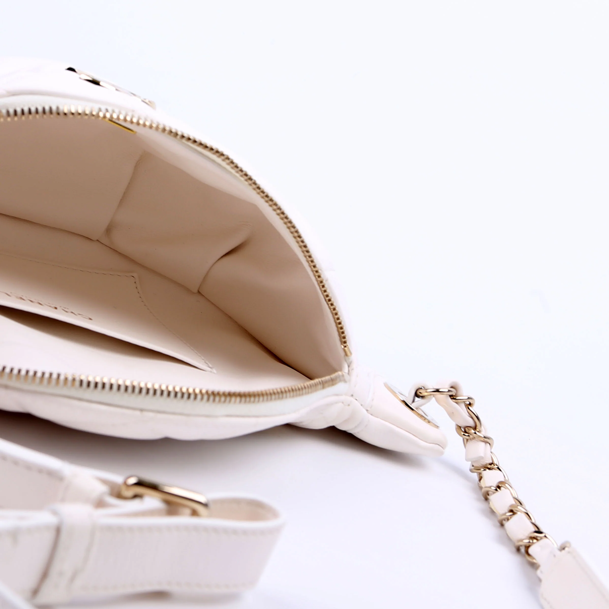 Matelasse Waist Chain Lambskin RFID White - Image 12