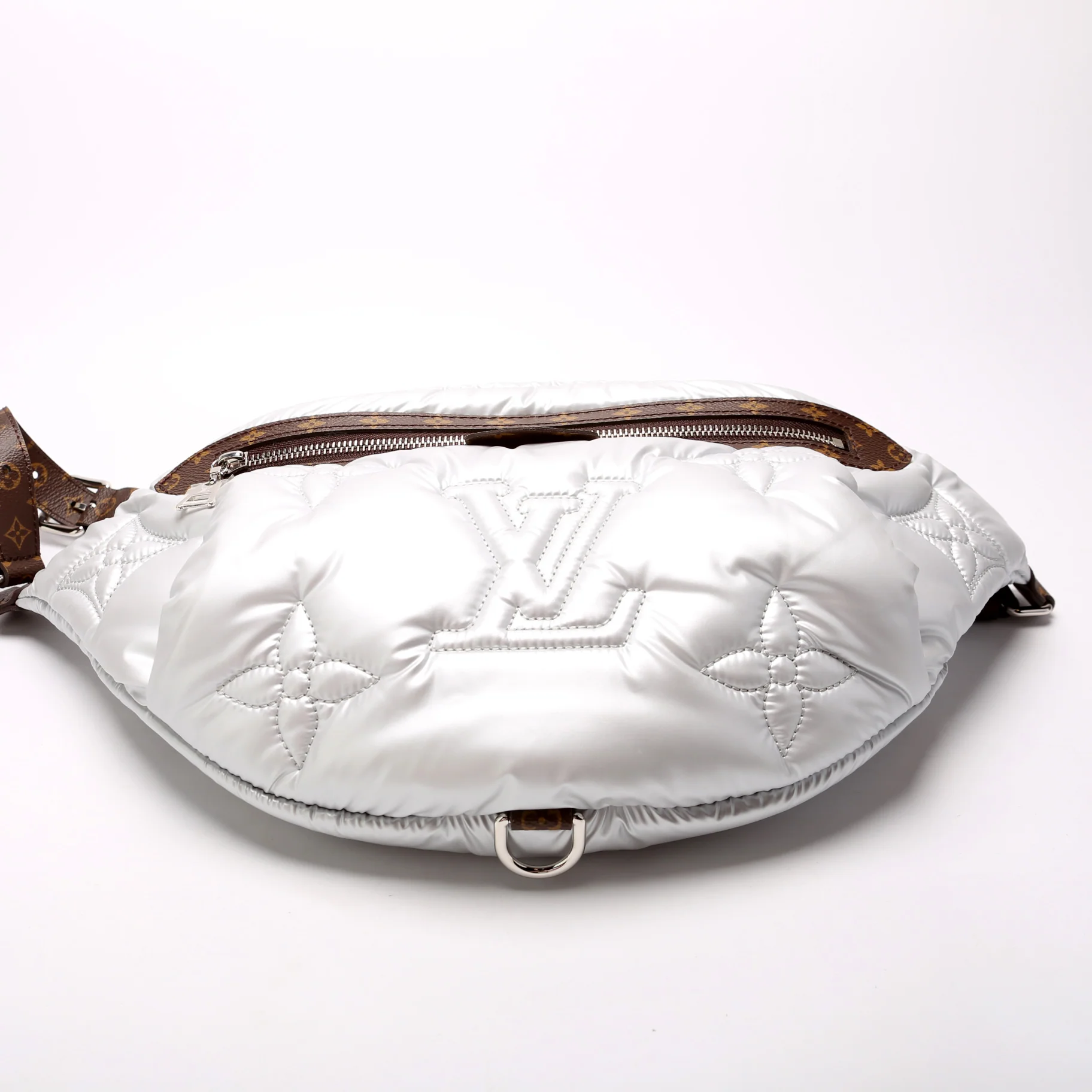 Maxi Bumbag Pillow Monogram - Image 4