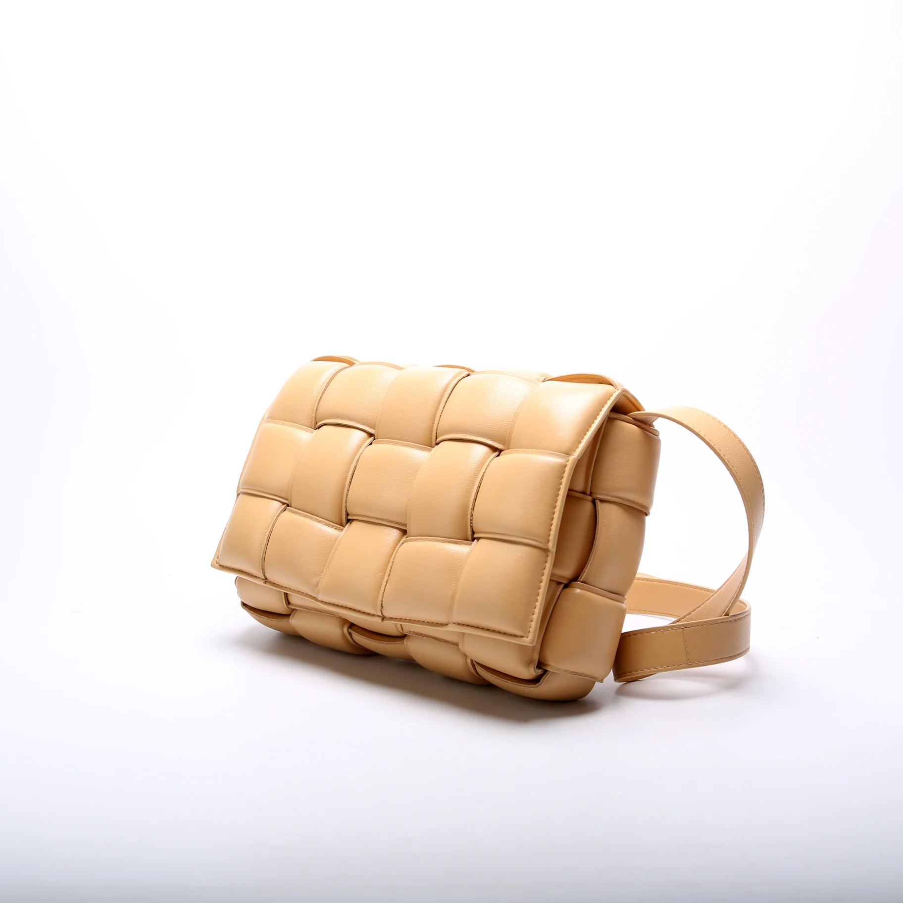 Maxi Intrecciato Padded Cassette Bag - Image 3