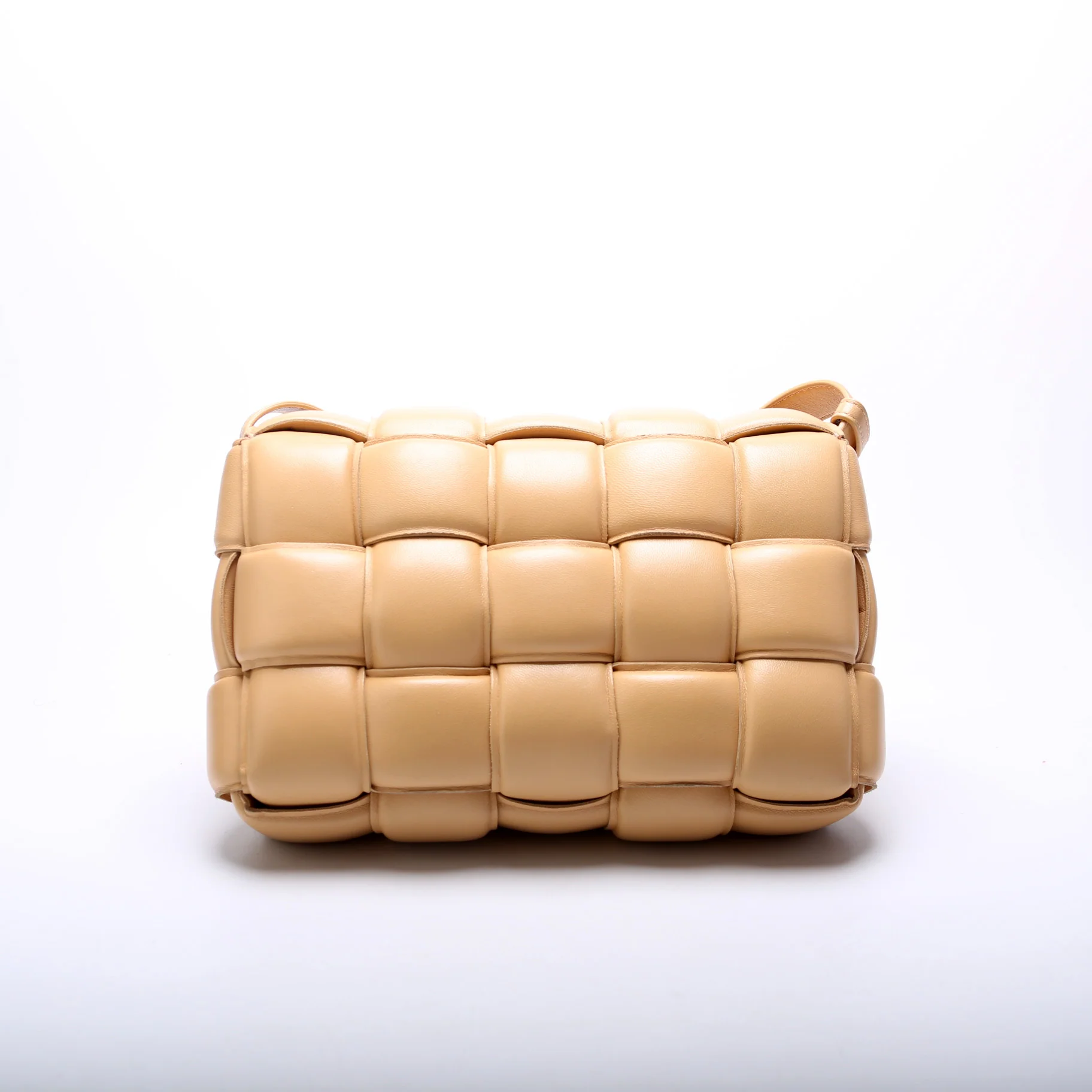 Maxi Intrecciato Padded Cassette Bag - Image 4