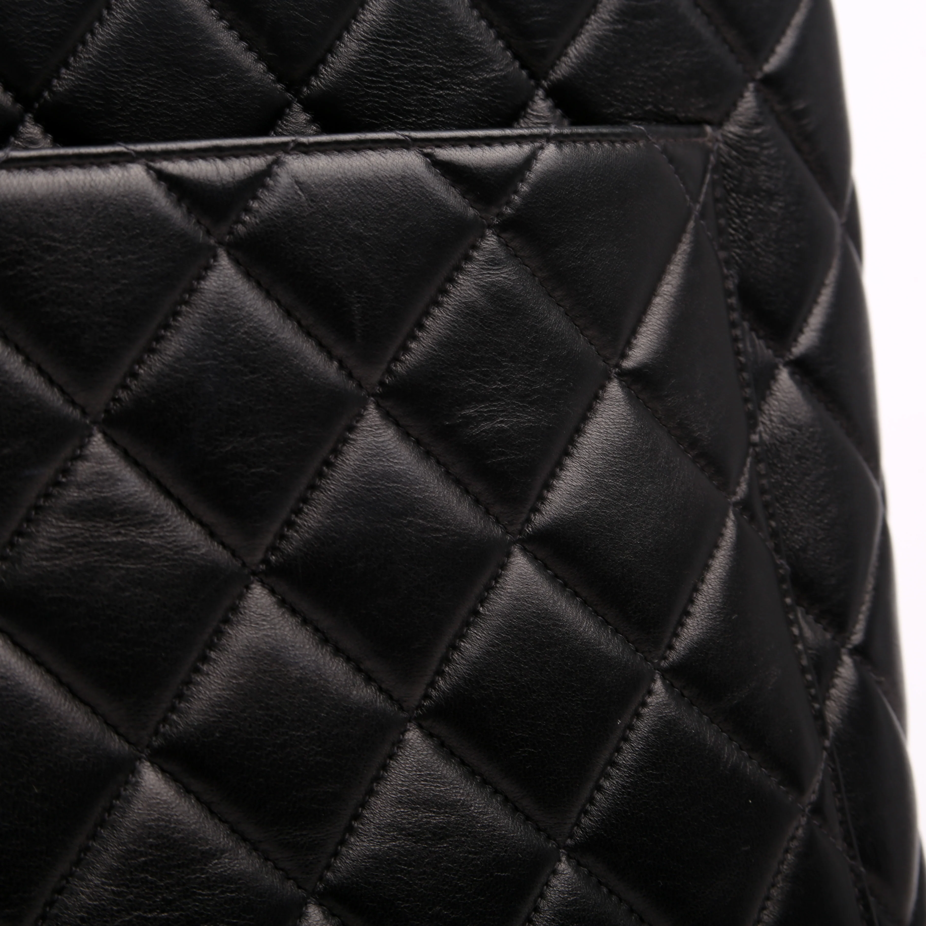 Medallion Tote Lambskin Black - Image 11