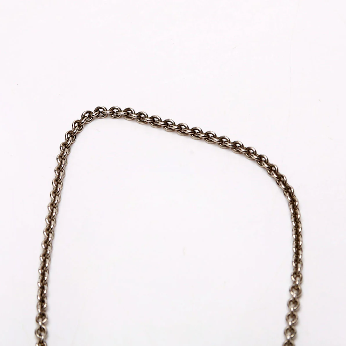 Medor XO Pendant Necklace Silver/Black - Image 3