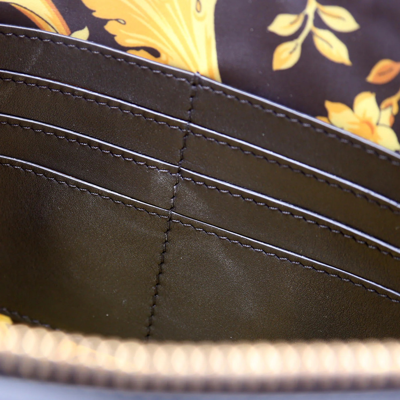 Medusa Large Wristlet Pouch Black - Image 9