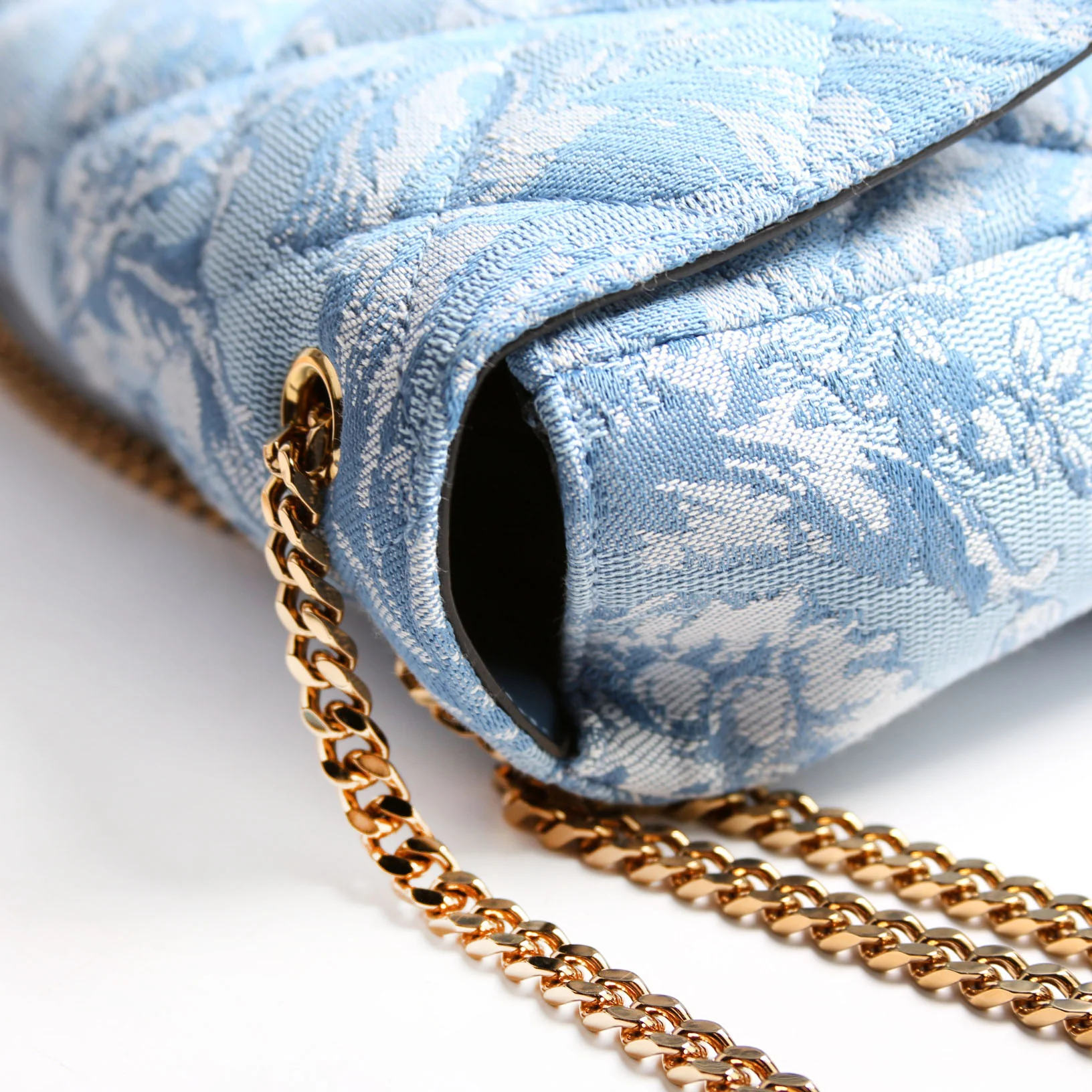Medusa Quilted Shoulder Bag Blue - Image 9