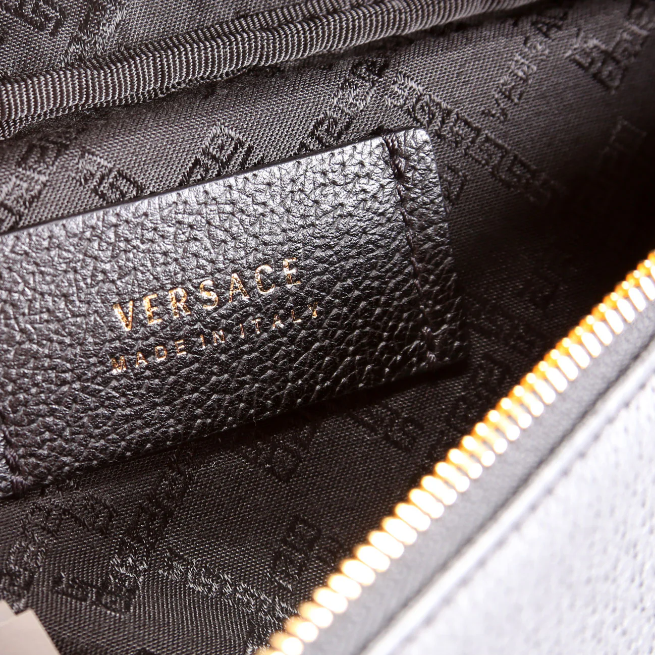 Medusa Waist Bag Leather Black - Image 8
