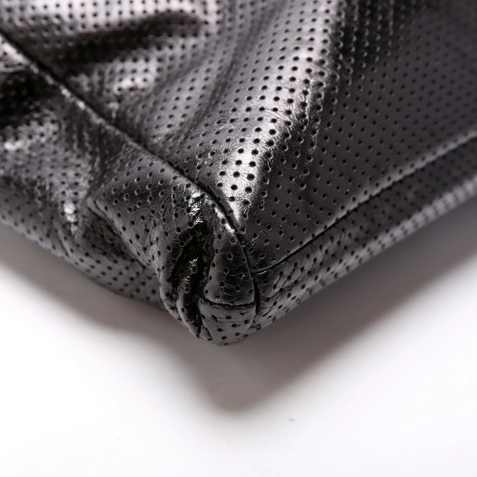 Metallic Perforated Drill Shoulder - Image 5