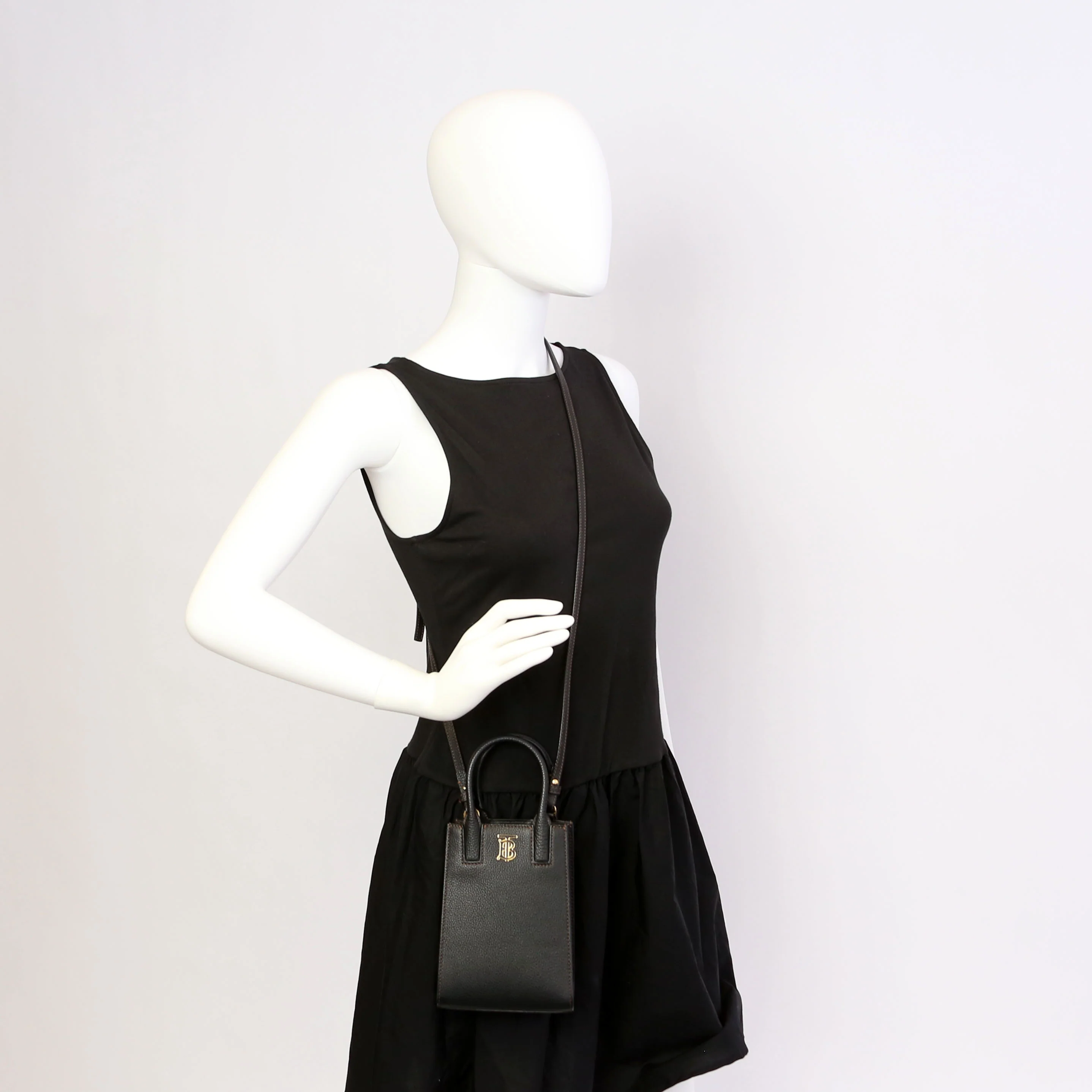 Micro Frances Phone Tote Grain Leather Black - Image 11