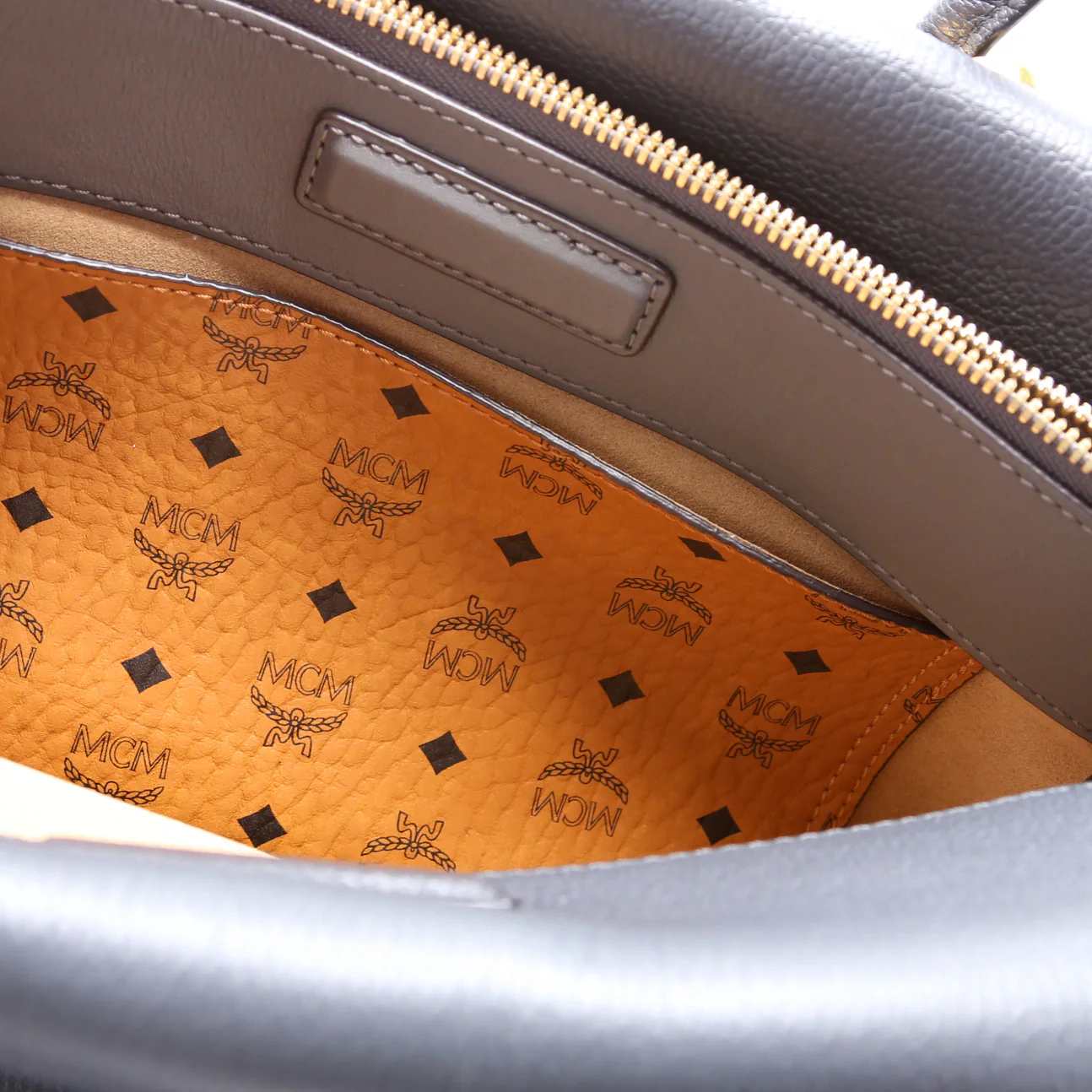 Milla Tote Medium - Image 9